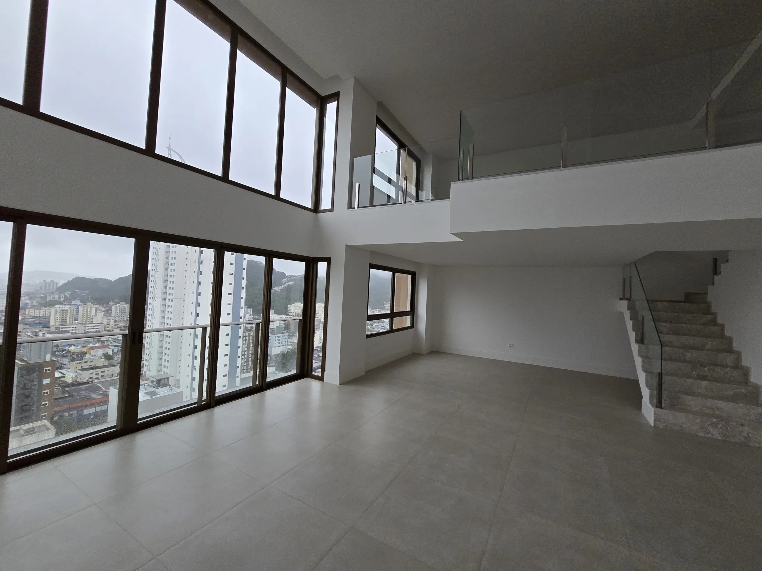 Admirá by Arrka: Luxury Duplex with Rooftop Resort in Centro