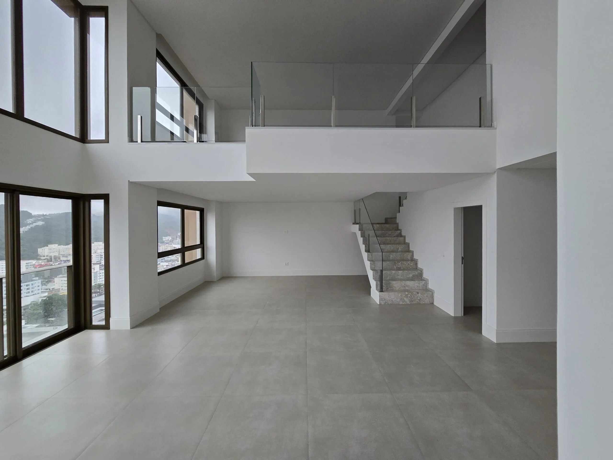 Admirá by Arrka: Luxury Duplex with Rooftop Resort in Centro