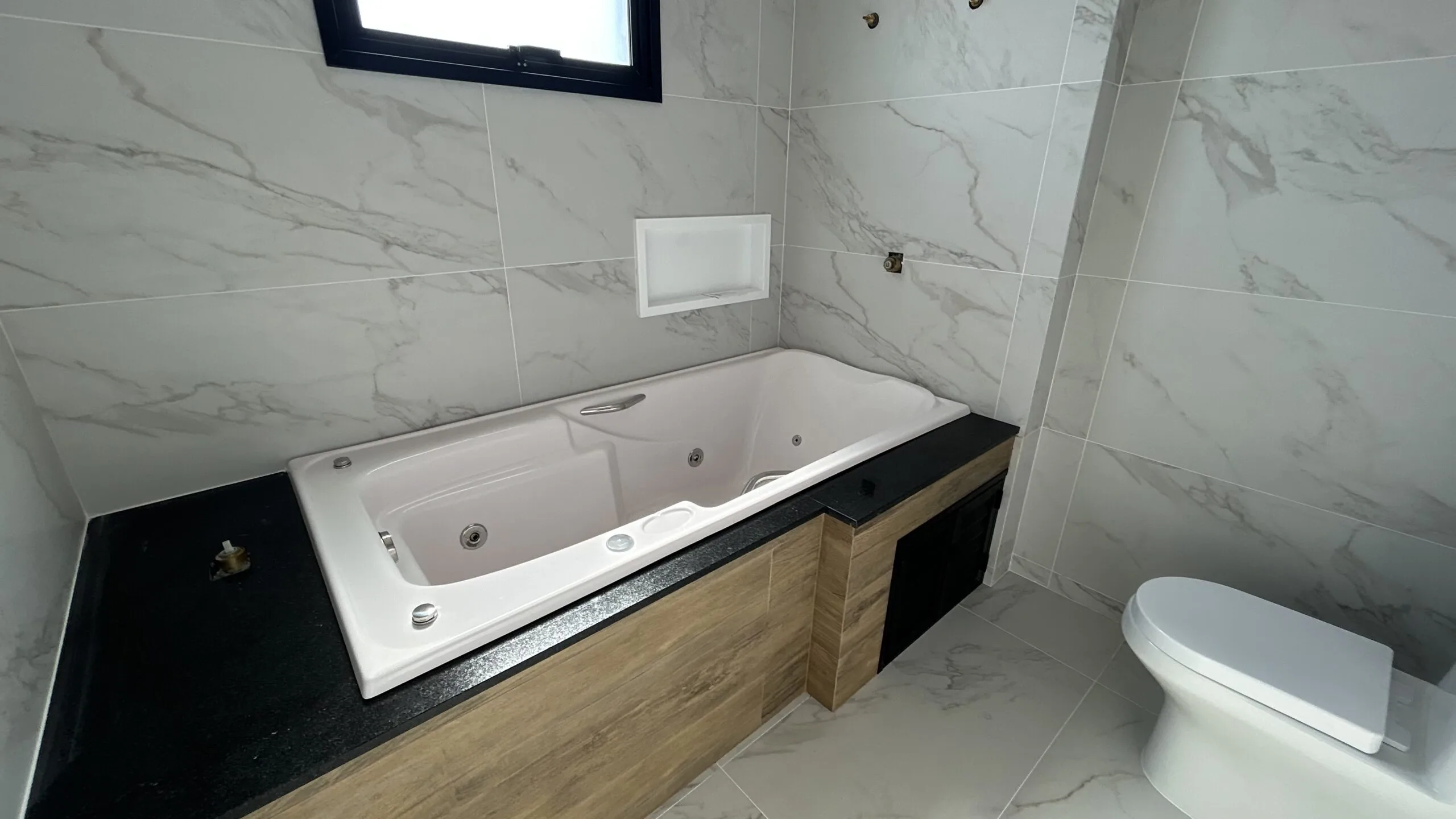 Villa Pamplona: Premium House with Private Garden in Florianópolis