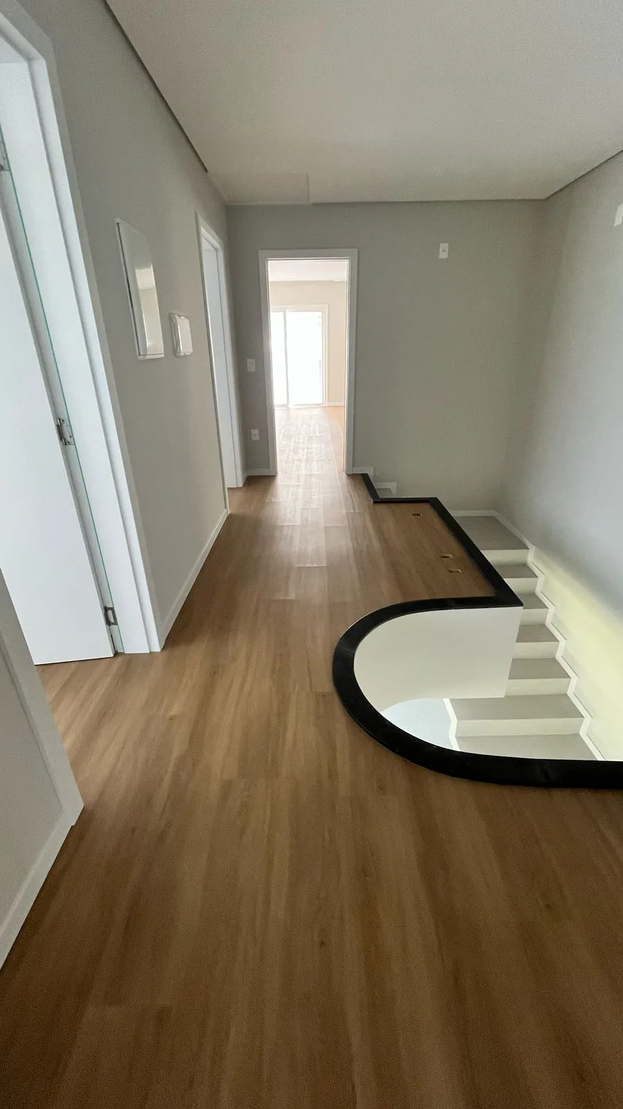 Jardim Ingleses: Luxury House with Private Pool in Florianópolis