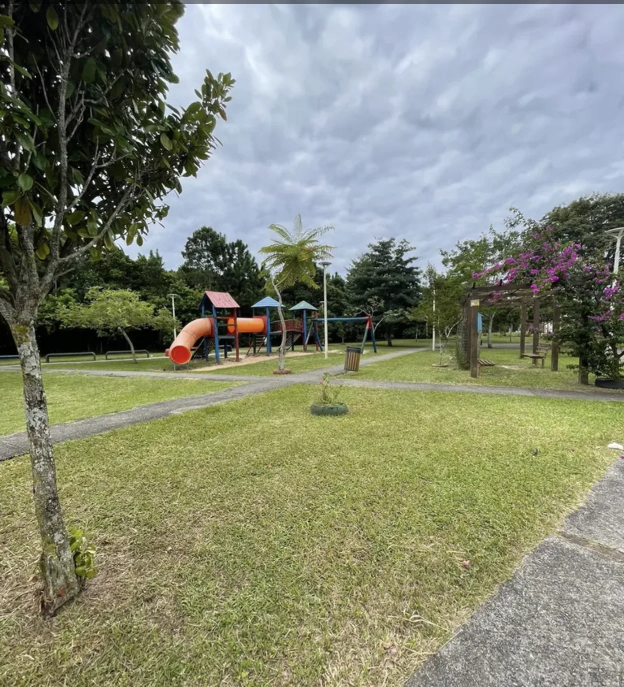 Jardim Rio Vermelho: Premium House with Solar Energy in Florianópolis