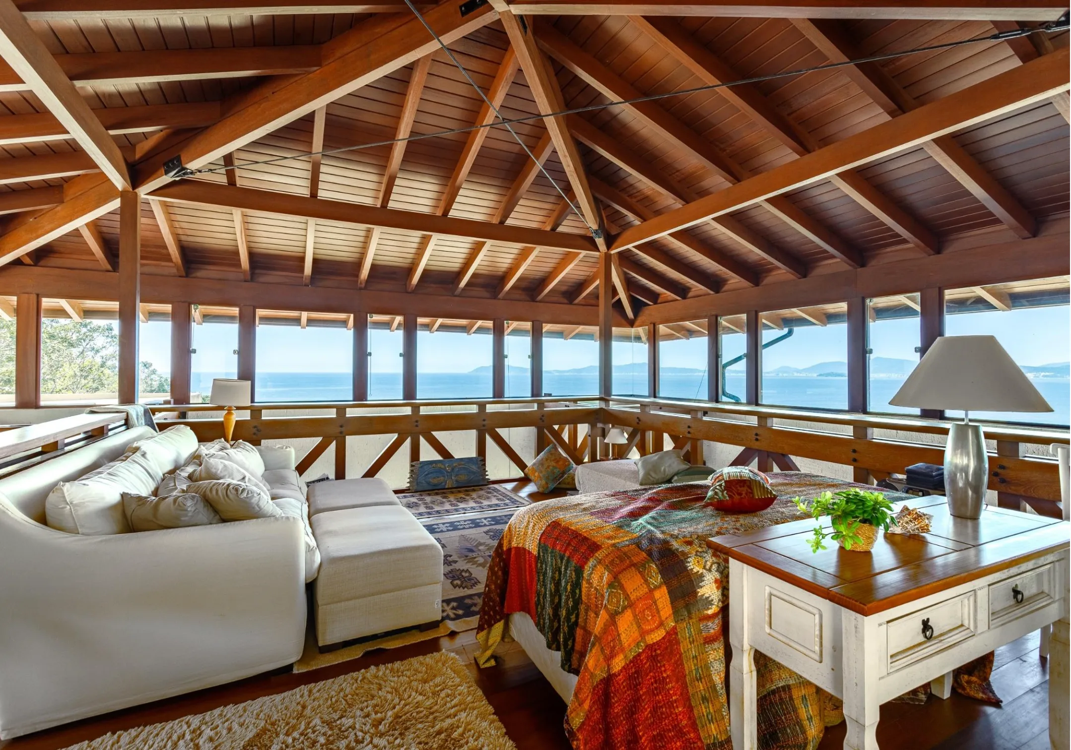 Recanto das Marés: Ultra-Luxury Oceanfront House in Governador Celso Ramos