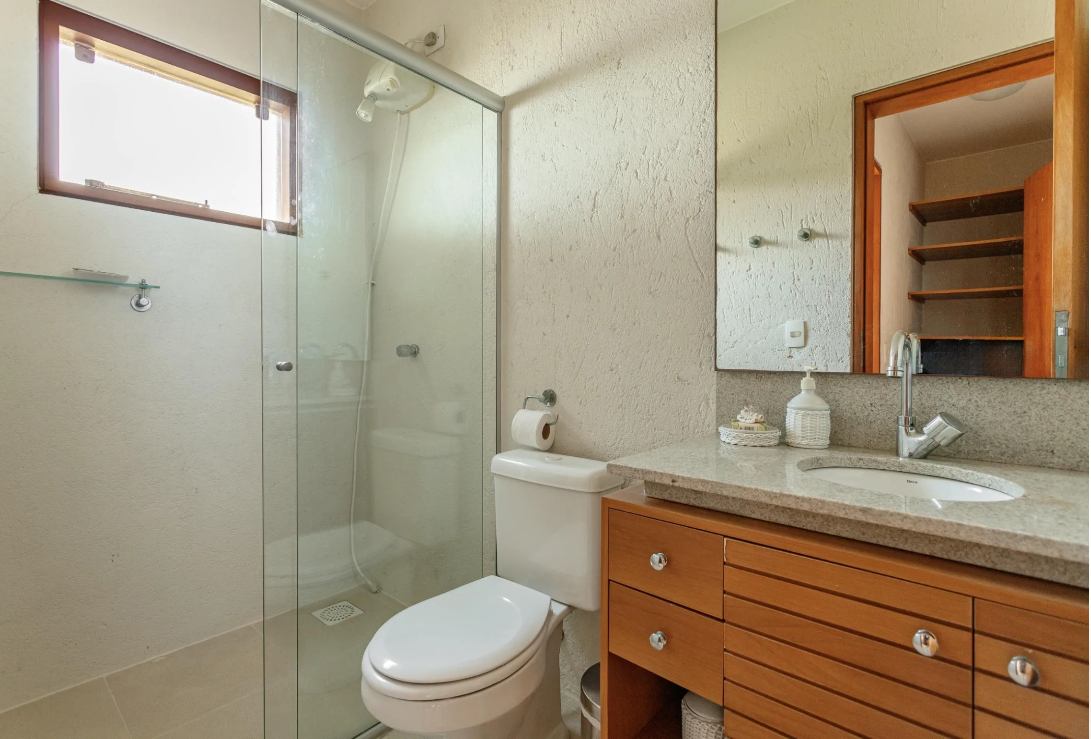 Recanto das Marés: Ultra-Luxury Oceanfront House in Governador Celso Ramos