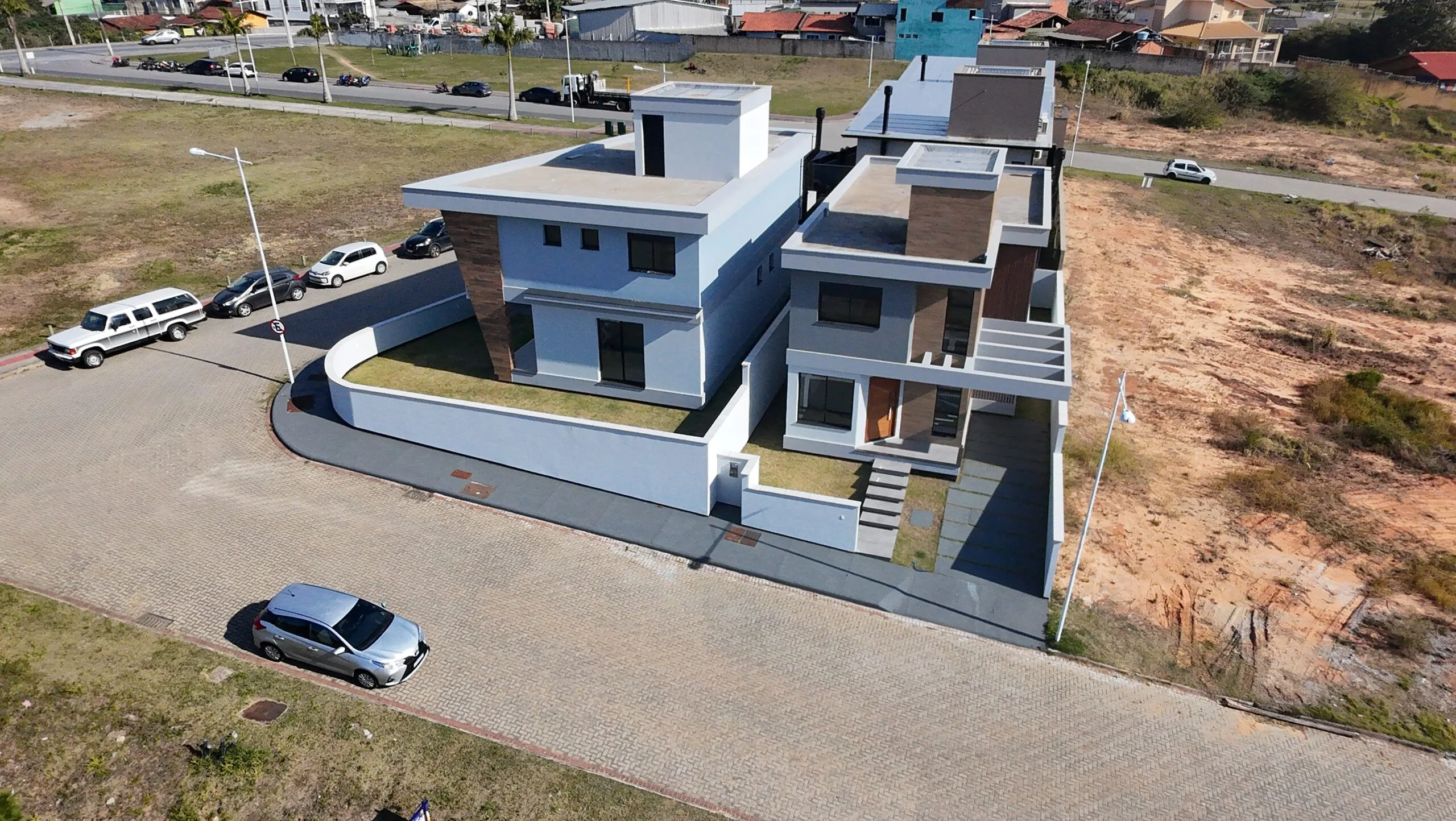 Villa Pamplona: Premium House with Private Garden in Rio Tavares