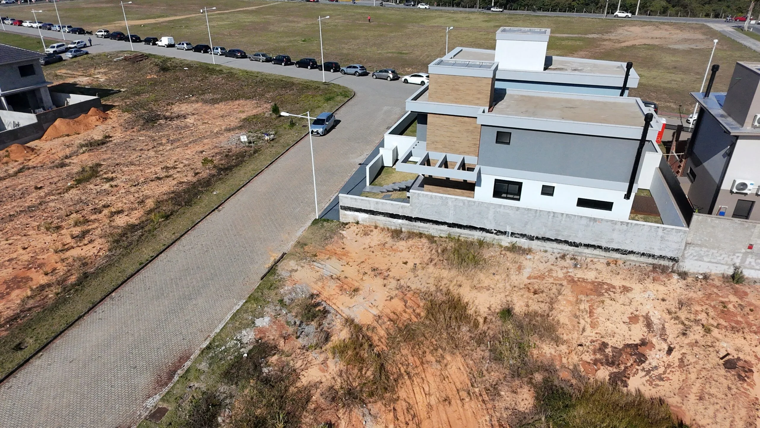 Villa Pamplona: Premium House with Private Garden in Rio Tavares