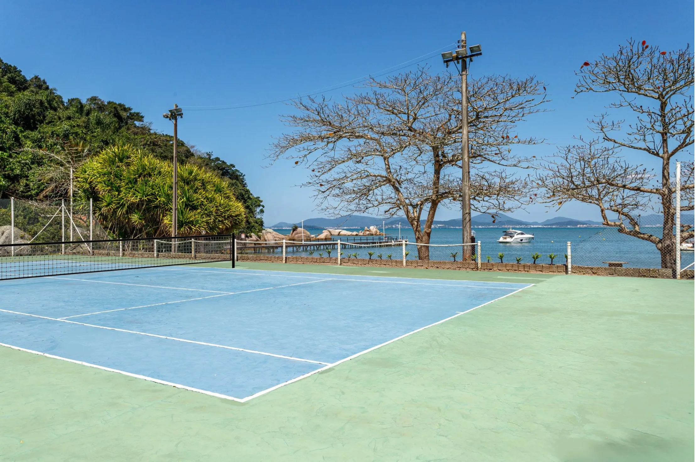 Recanto das Marés: Ultra-Luxuriöse Strandvilla in Praia da Armação da Piedade