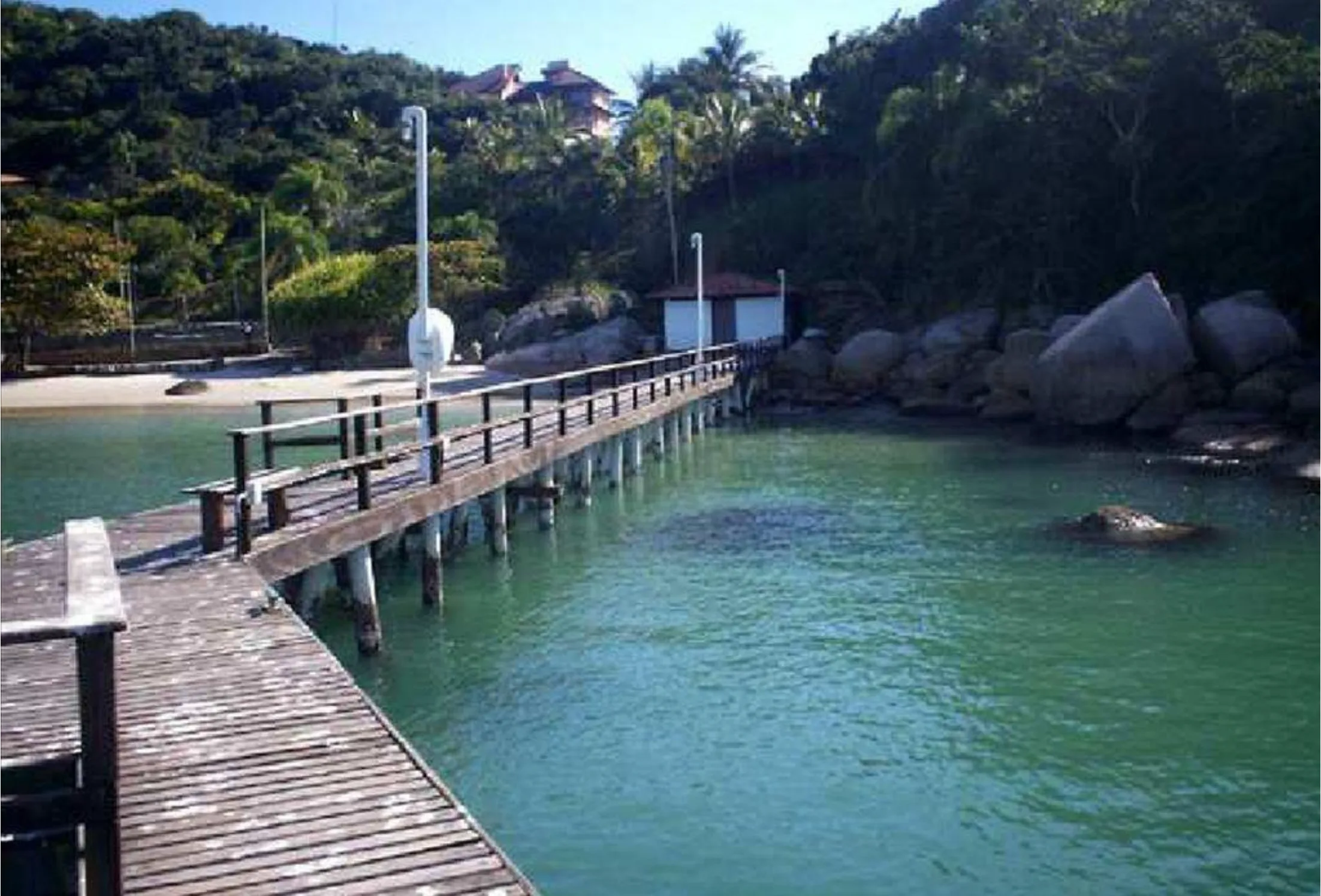 Recanto das Marés: Ultra-Luxuriöse Strandvilla in Praia da Armação da Piedade