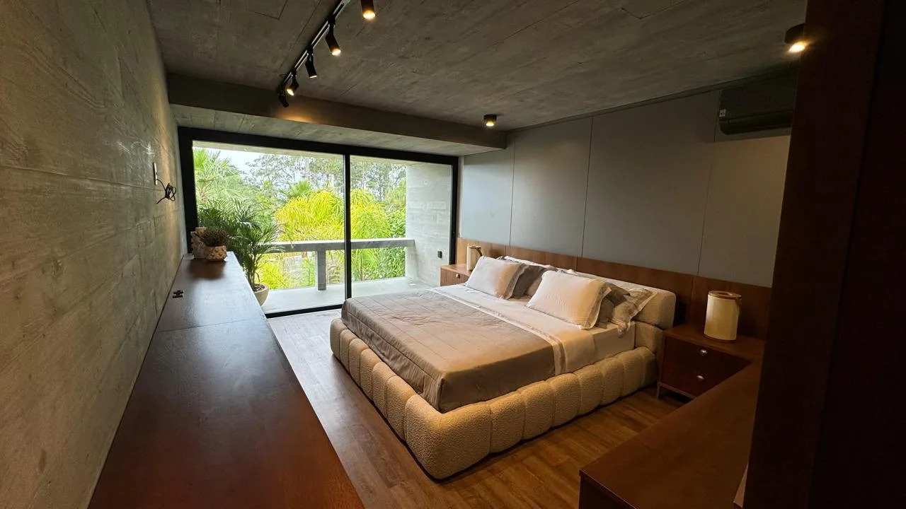 AYA Casas: Ultra-Luxury Brutalist Residence with Private Garden in Praia do Estaleiro