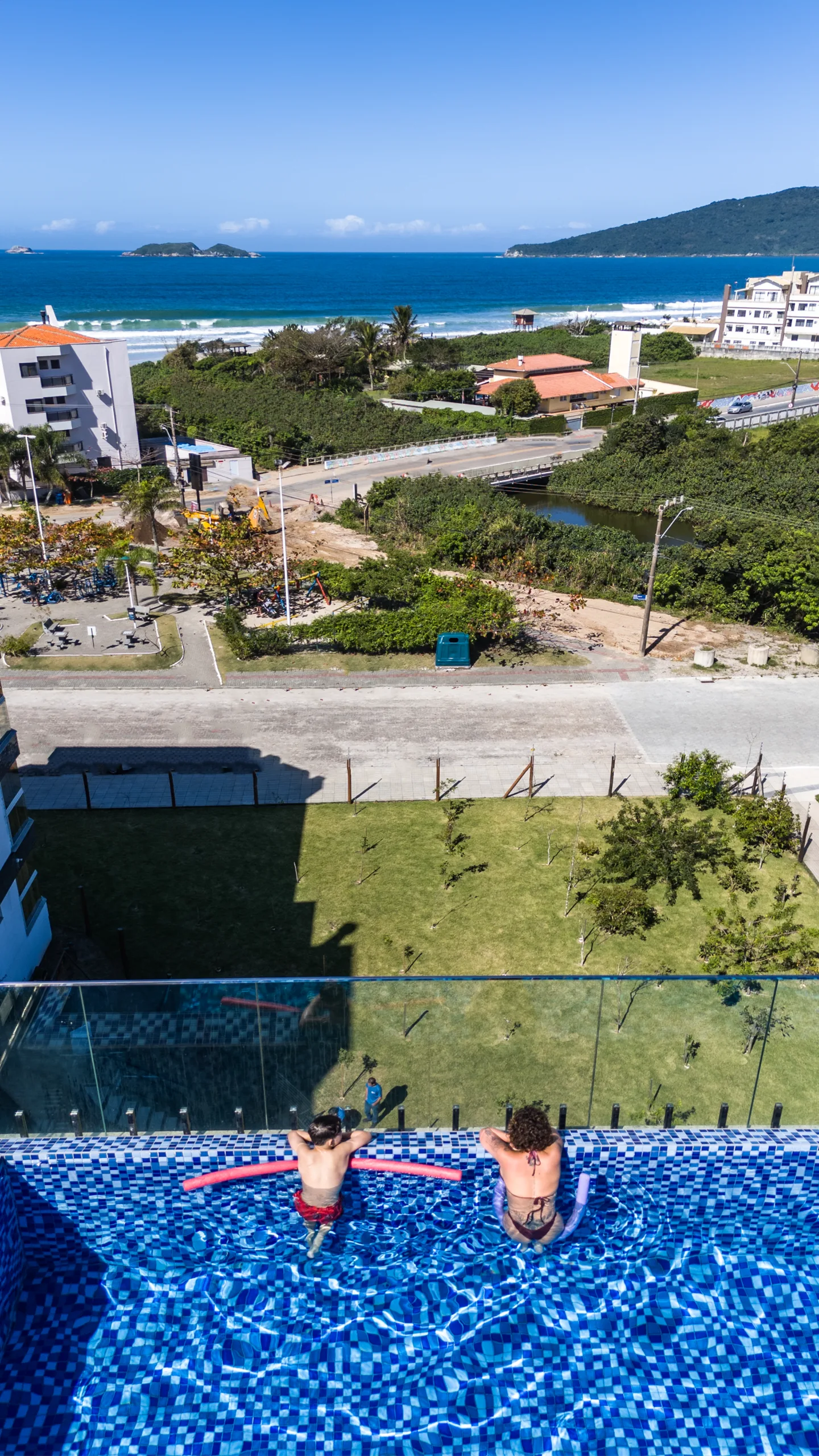 Gaivotas Golden Residence: Premium Duplex with Ocean Views in Florianópolis