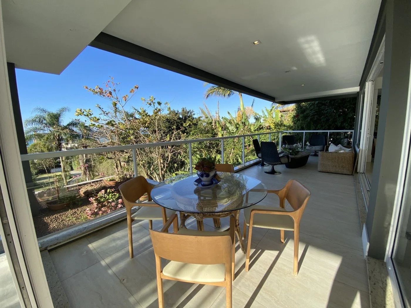 Canasjurerê Estate: Ultra-Luxury House in Florianópolis