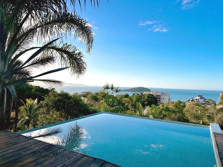 Canasjurerê Estate: Ultra-Luxury House in Florianópolis — Canasjurê