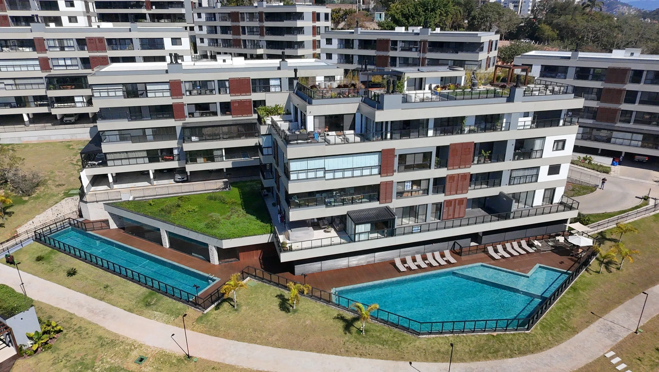 Felipe de Moraes Residence Club: Ultra-Luxury Oceanfront Villa in Florianópolis