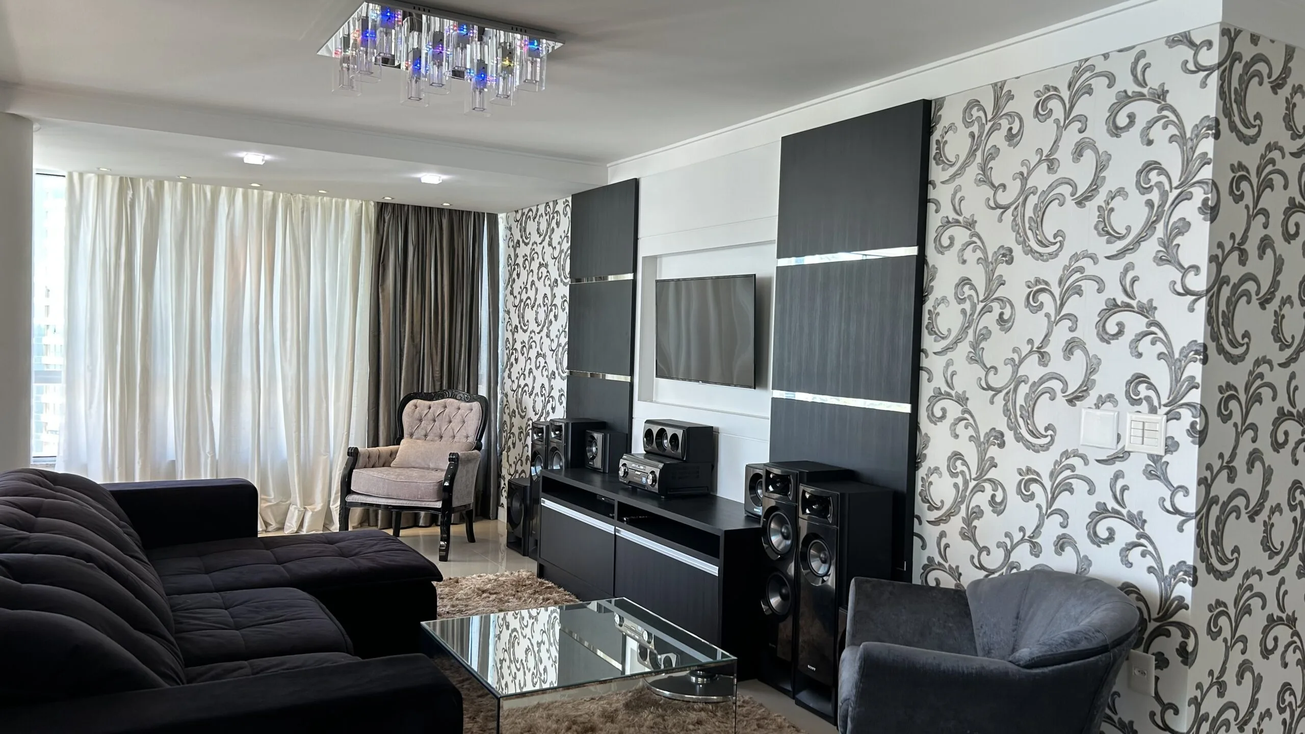 Marina Residence: Luxury House with Oceanview in Balneário Camboriú