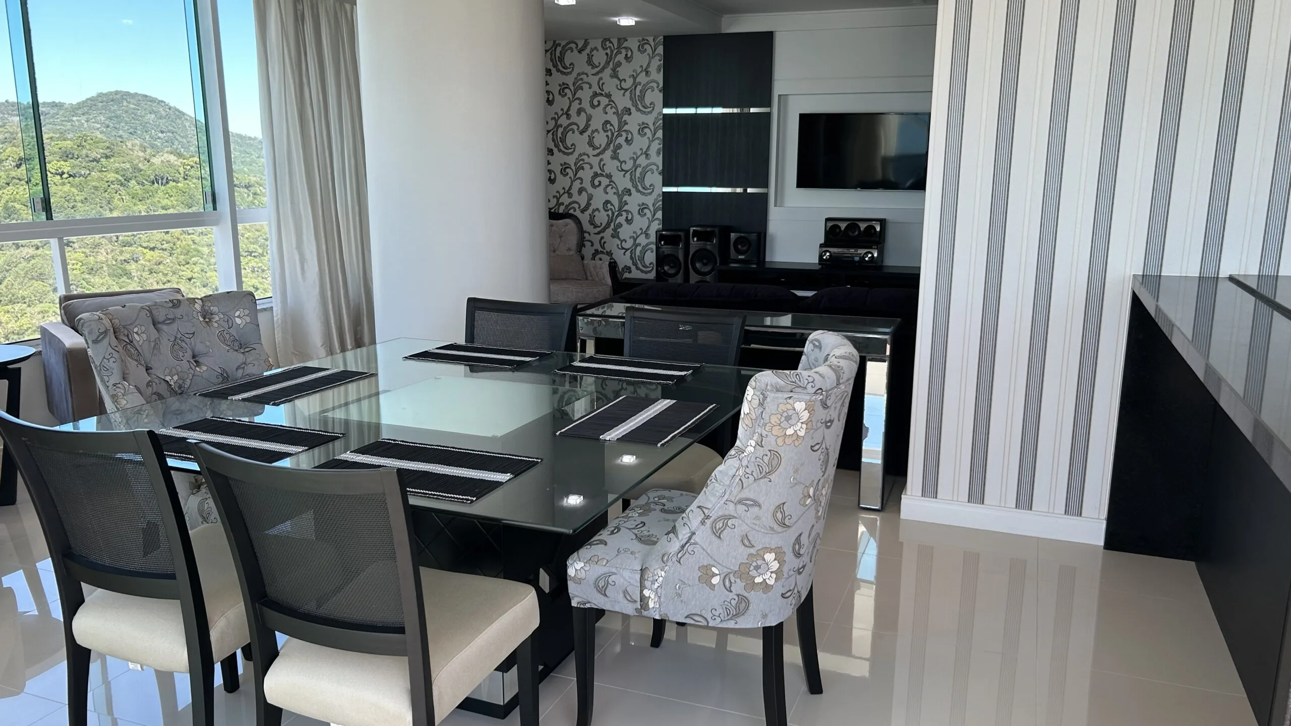 Marina Residence: Luxury House with Oceanview in Balneário Camboriú