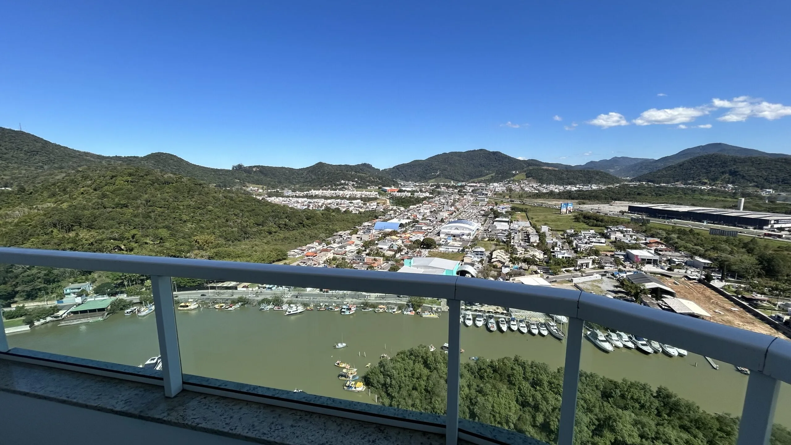 Marina Residence: Luxury House with Oceanview in Balneário Camboriú