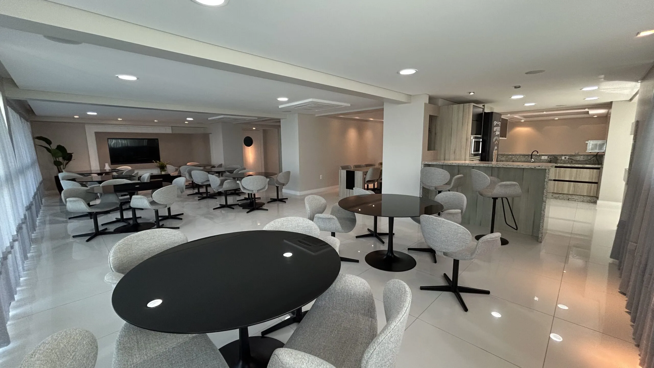 Marina Residence: Luxury House with Oceanview in Balneário Camboriú