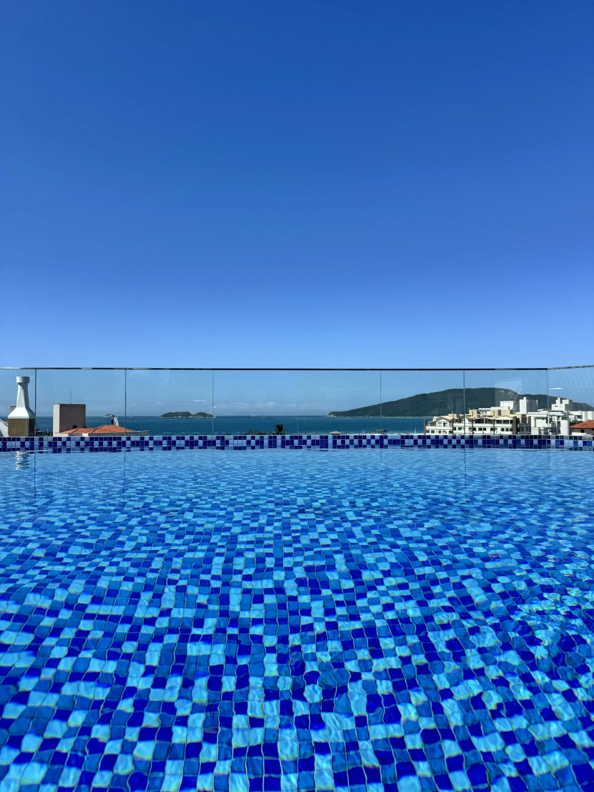 Gaivotas Golden Residence: Premium Duplex with Ocean Views in Florianópolis