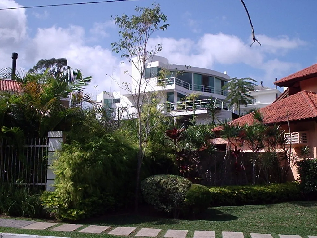 Ultra-Luxury Contemporary Residence in Lagoa da Conceição, Florianópolis