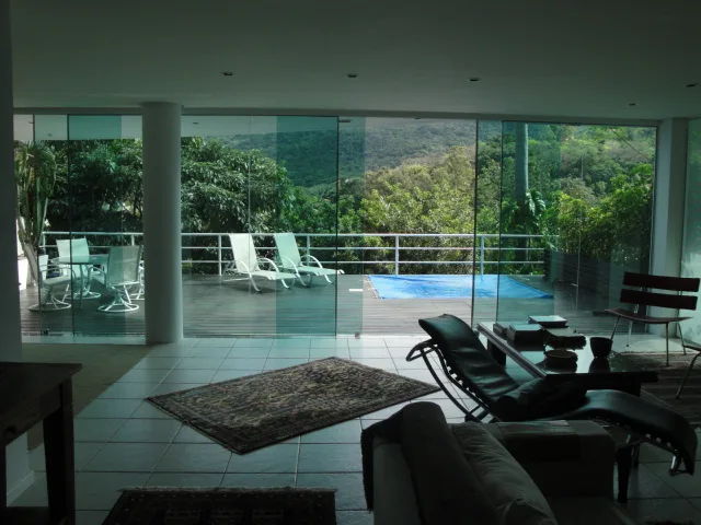 Ultra-Luxury Contemporary Residence in Lagoa da Conceição, Florianópolis
