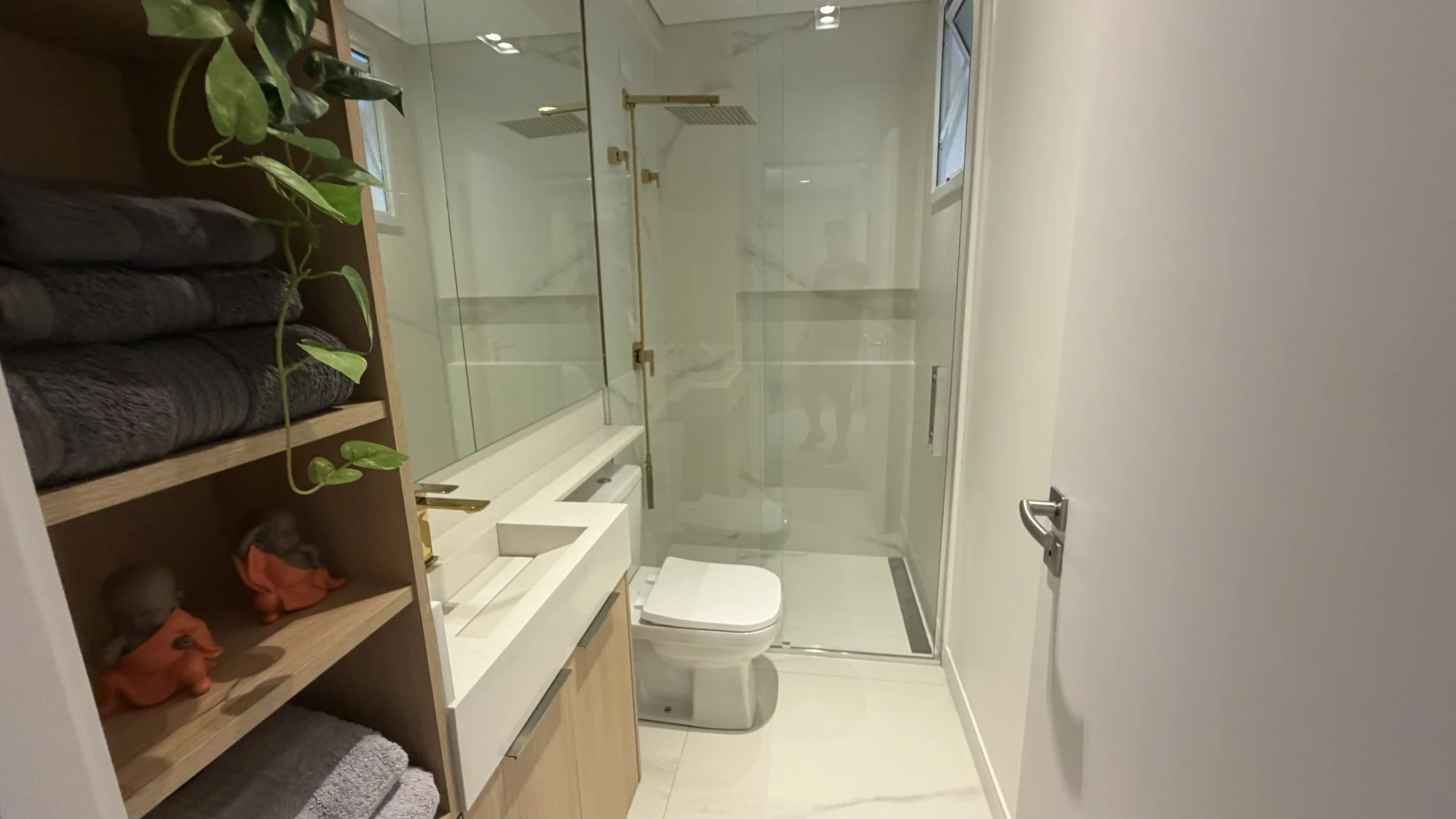 Gaivotas Golden Residence: Premium Duplex with Ocean Views in Ingleses