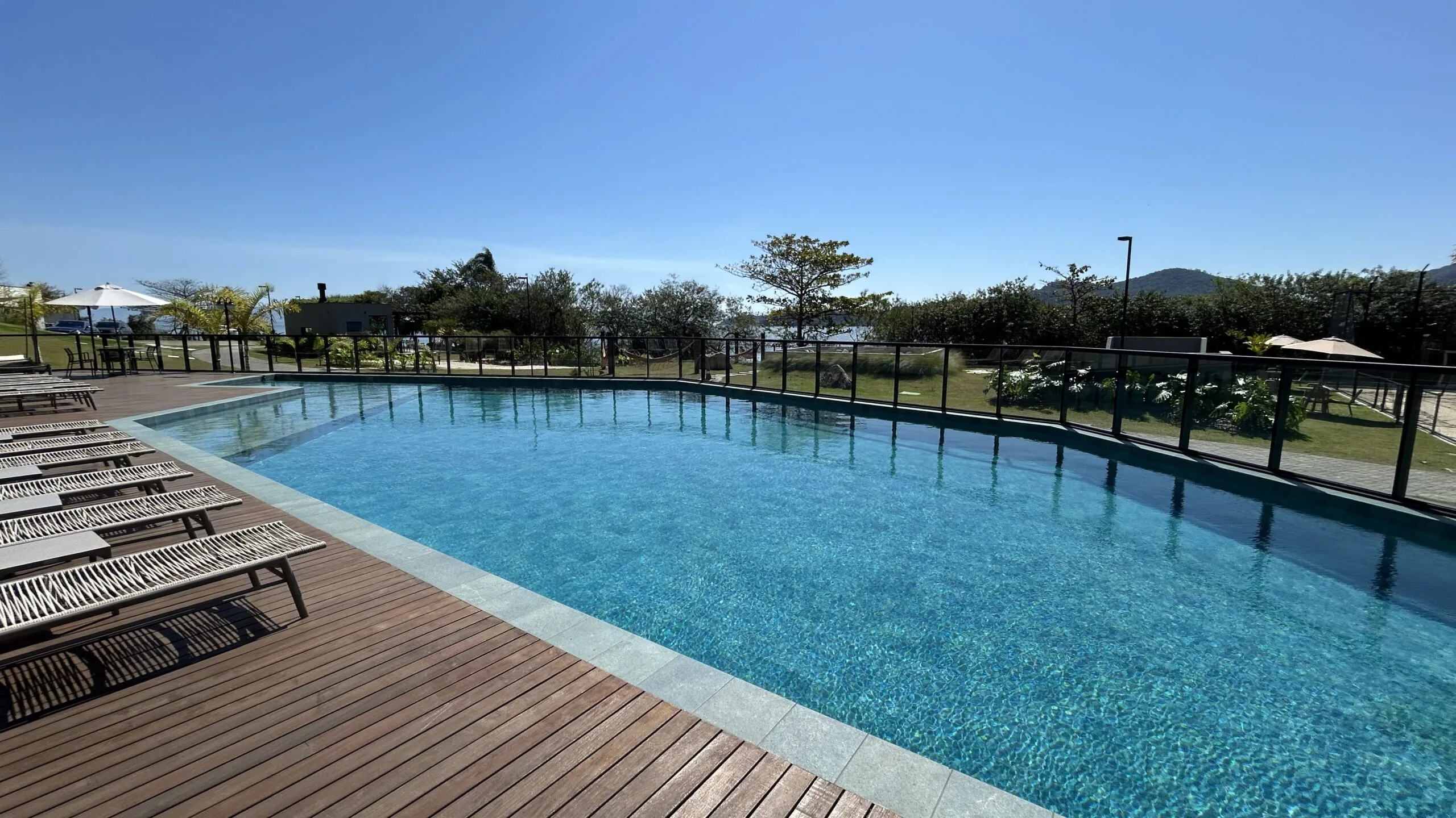 Felipe Moraes Residence Club: Luxury Apartment with Ocean Views in João Paulo