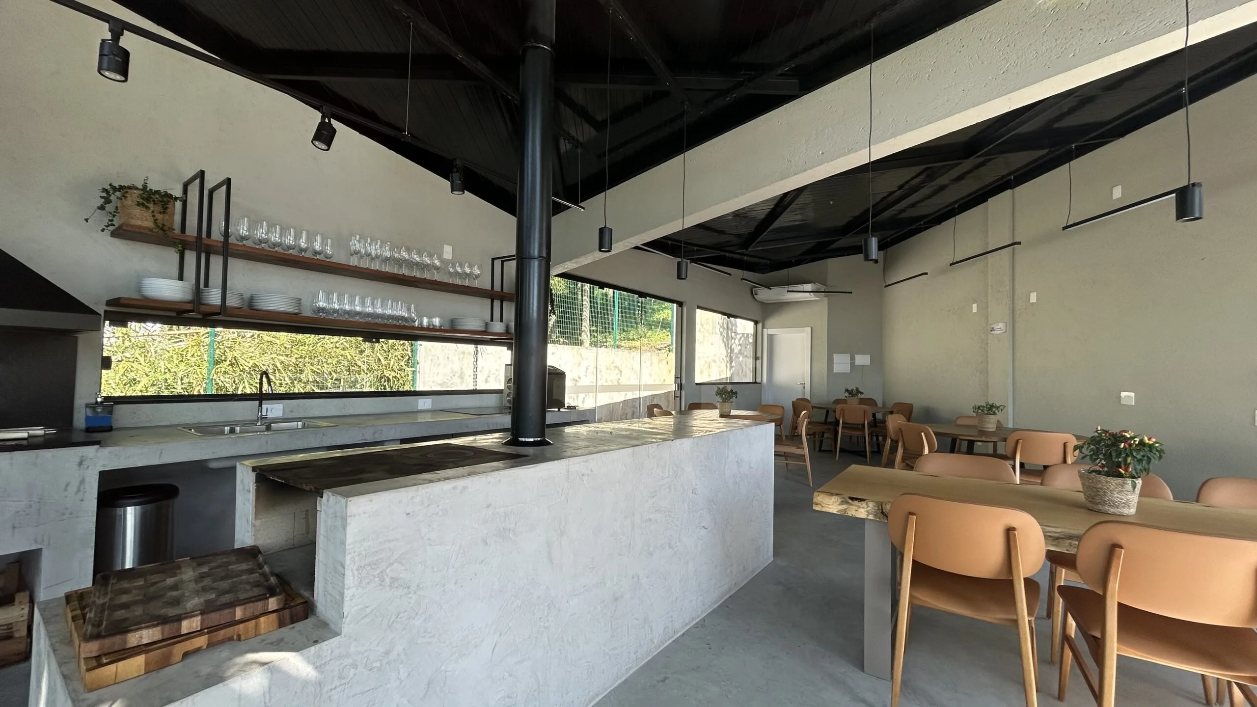 Felipe Moraes Residence Club: Luxury Apartment with Ocean Views in João Paulo