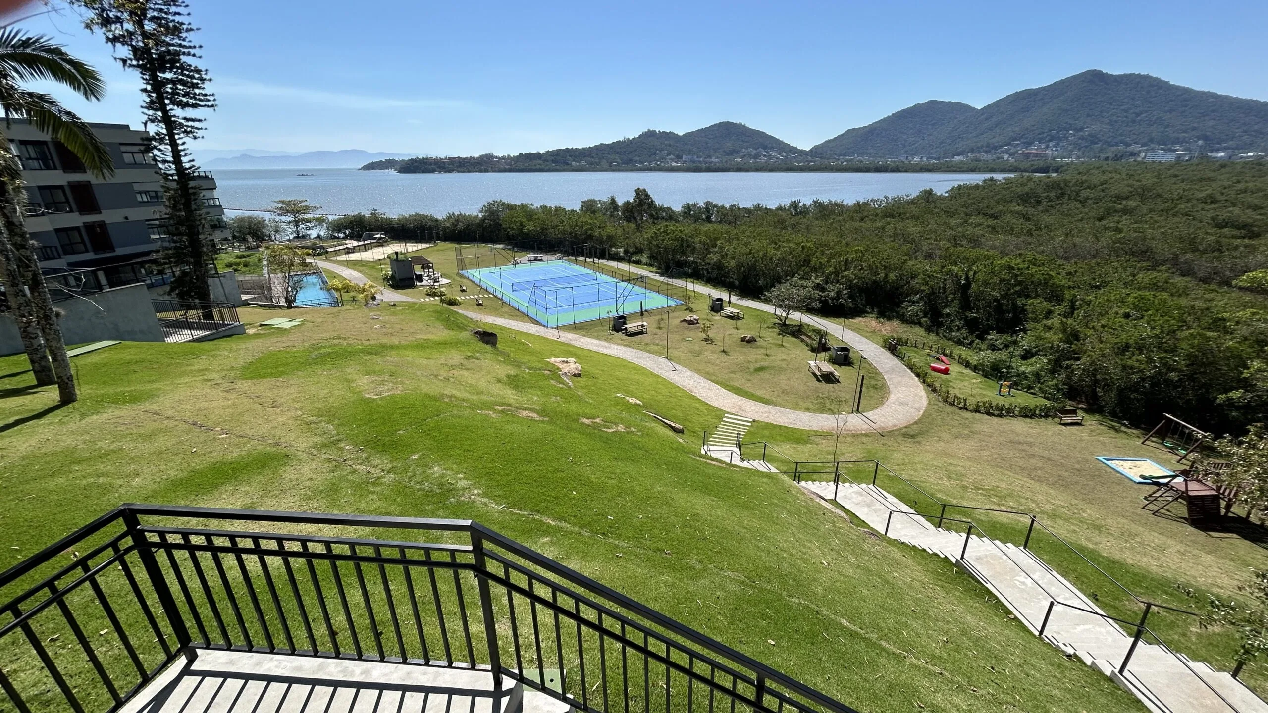 Felipe Moraes Residence Club: Luxury Apartment with Ocean Views in João Paulo