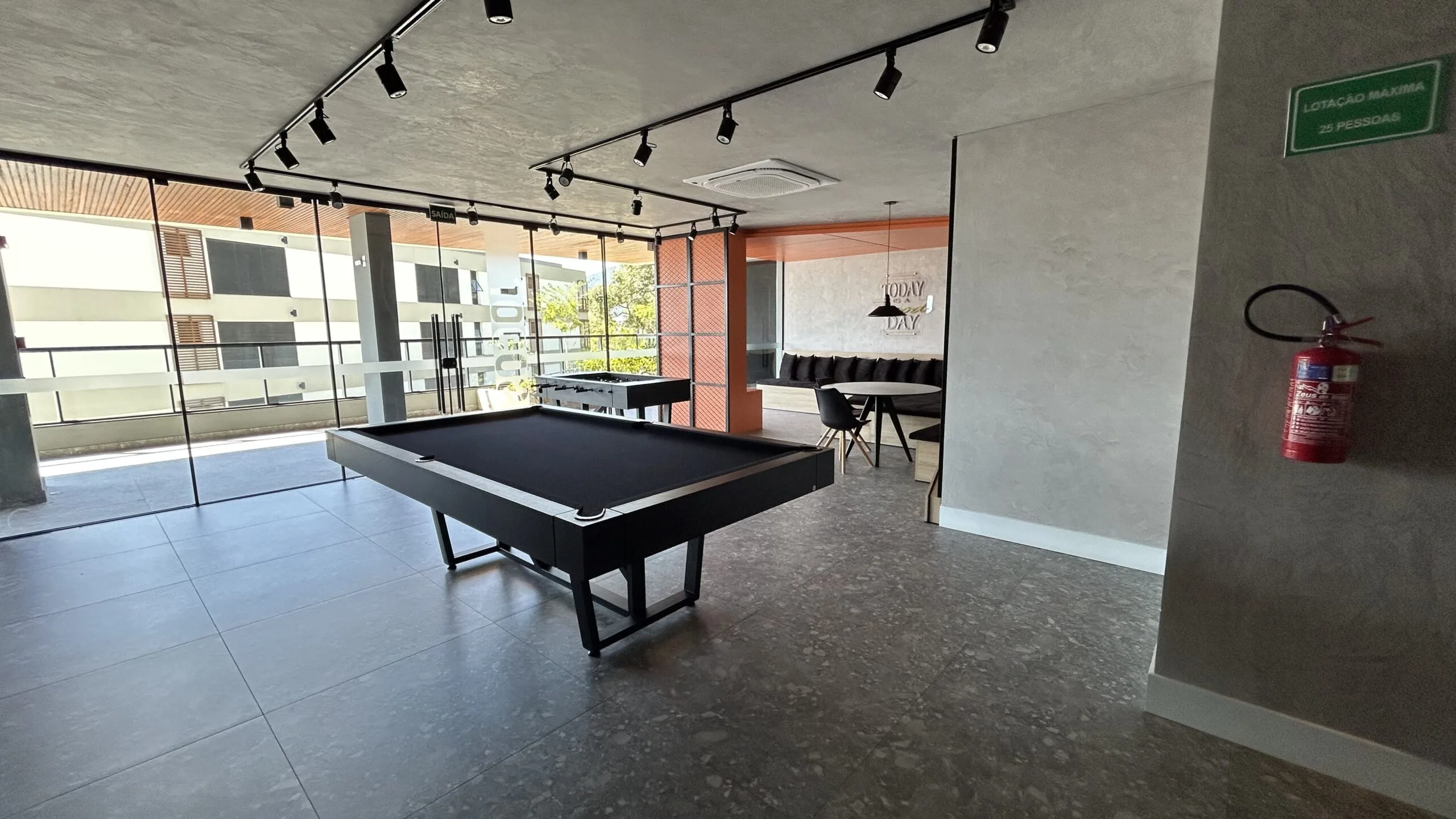 Felipe Moraes Residence Club: Luxury Apartment with Ocean Views in João Paulo