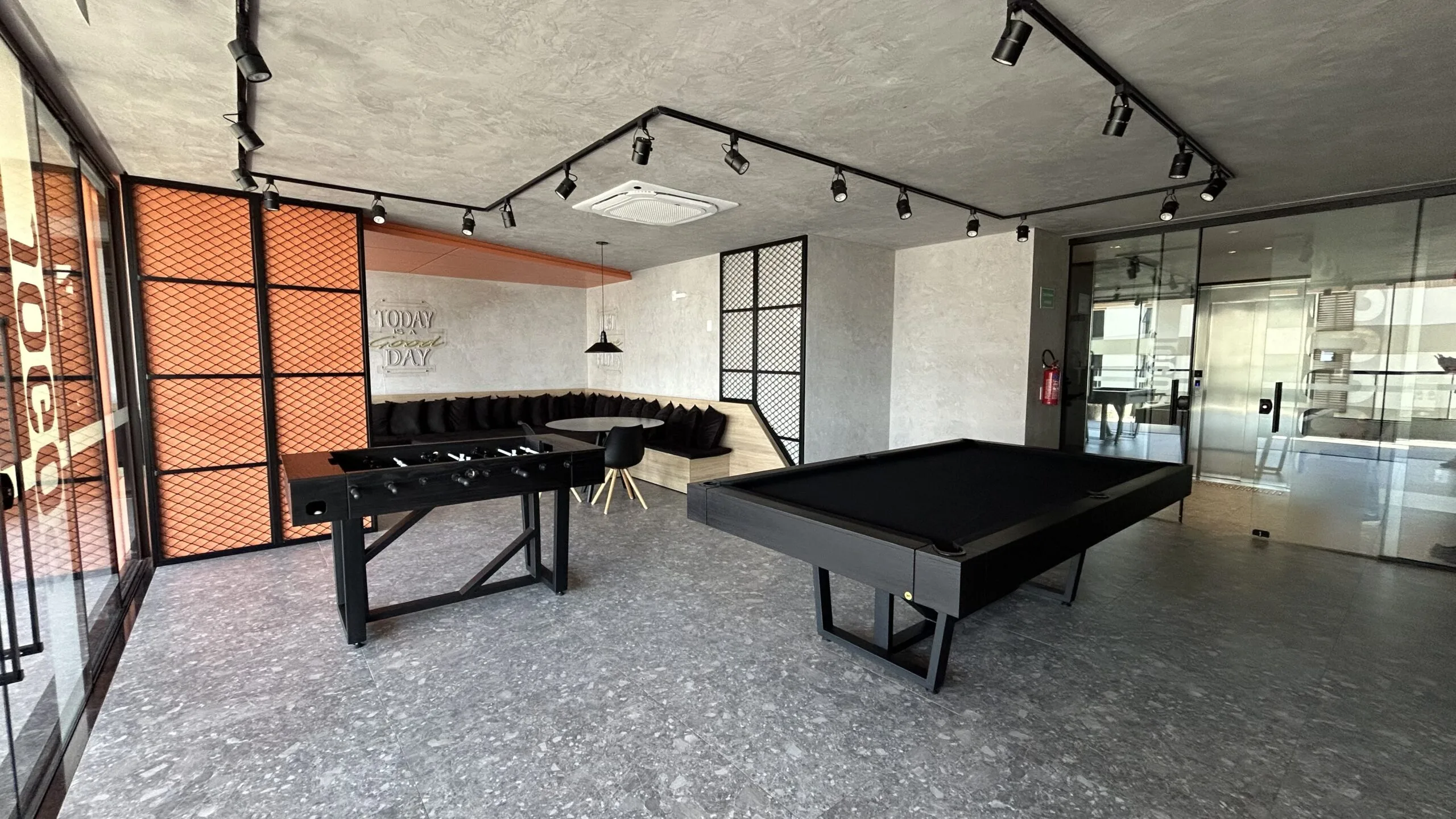 Felipe Moraes Residence Club: Luxury Apartment with Ocean Views in João Paulo