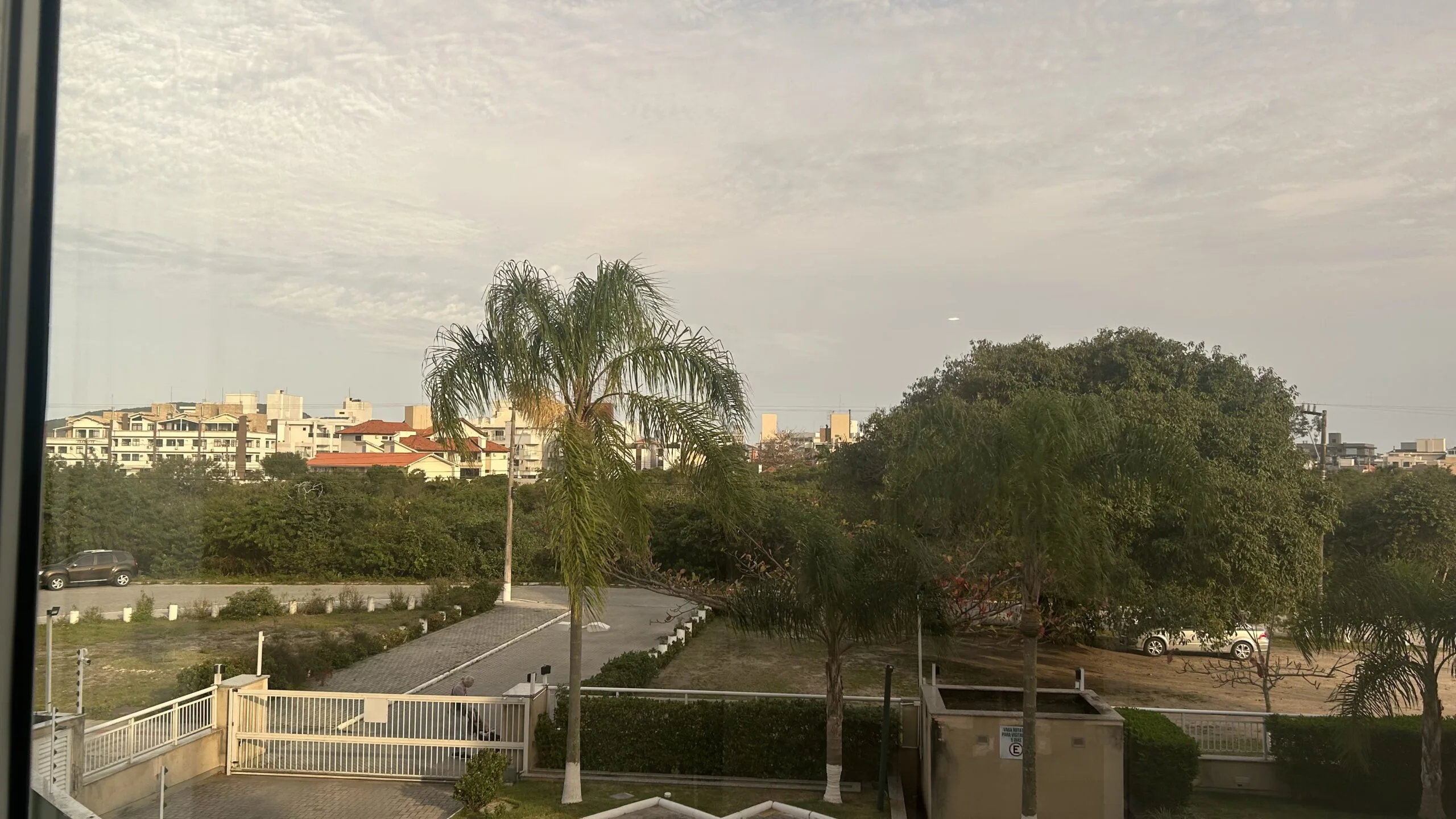 Gaivotas Golden Residence: Premium Apartment with Ocean View in Ingleses