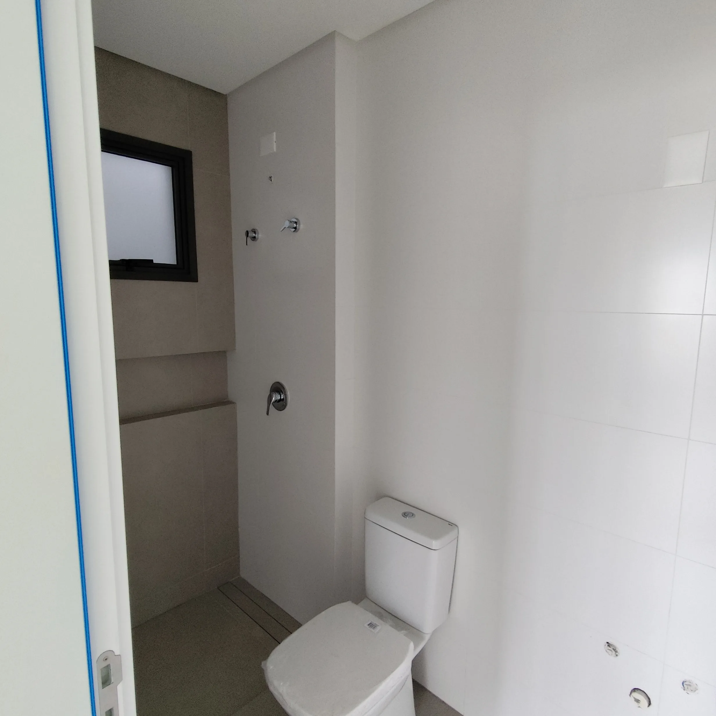 Premium apartment with rooftop amenities and proximity to the beach in Ingleses Florianópolis