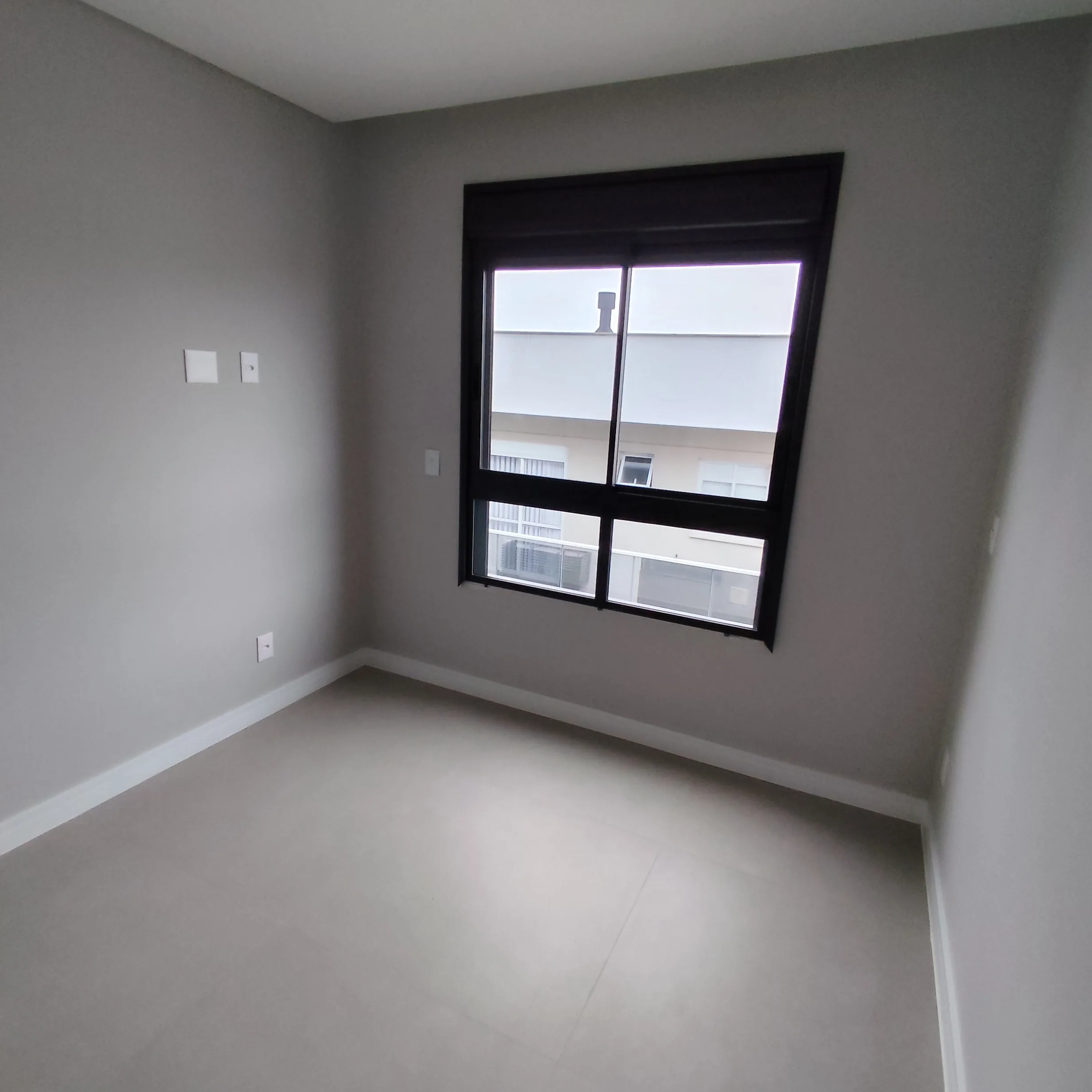 Premium apartment with rooftop amenities and proximity to the beach in Ingleses Florianópolis
