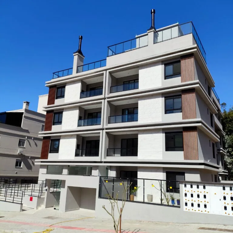 Canasjurê Residence: Premium Apartment with Rooftop Pool in Florianópolis — Canasjurê, Florianópolis