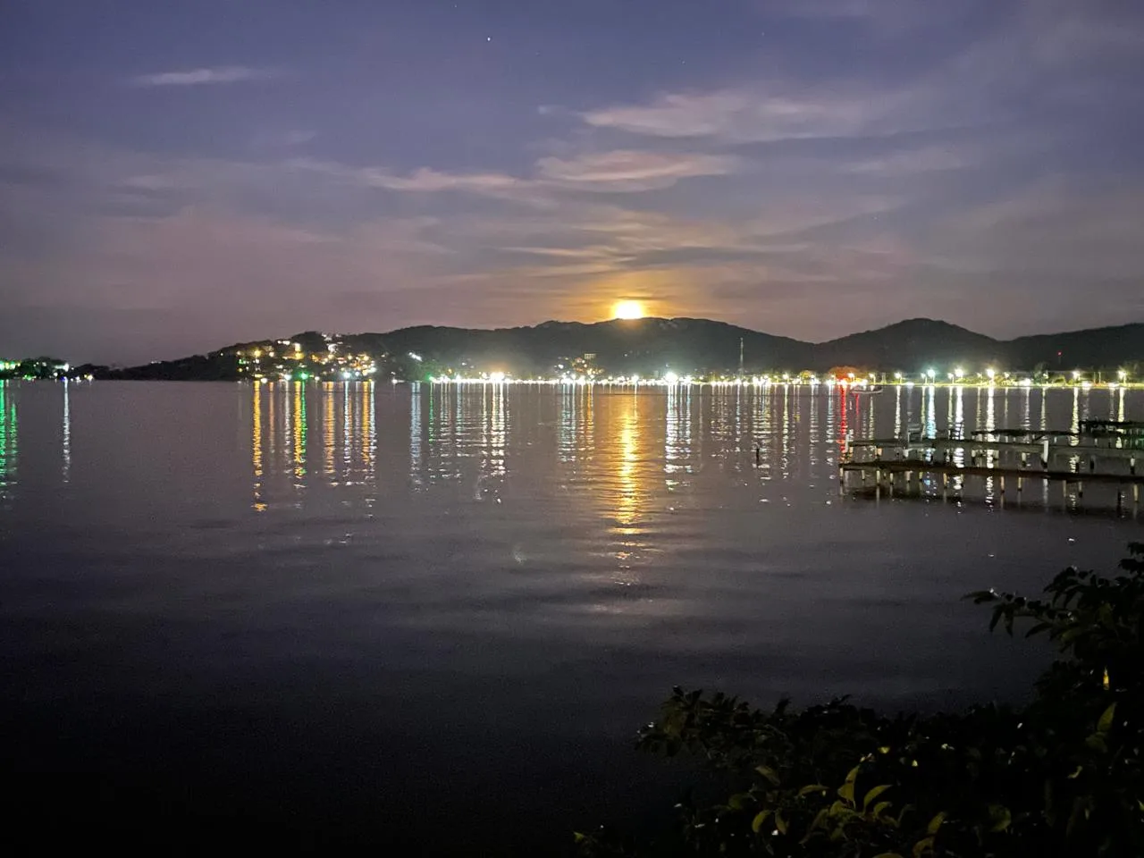 Casa 360°: Ultra-Luxury Waterfront Villa with Private Pier in Lagoa da Conceição