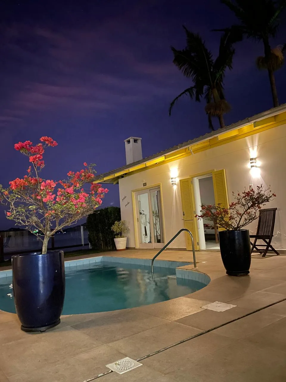 Casa 360°: Ultra-Luxury Waterfront Villa with Private Pier in Lagoa da Conceição