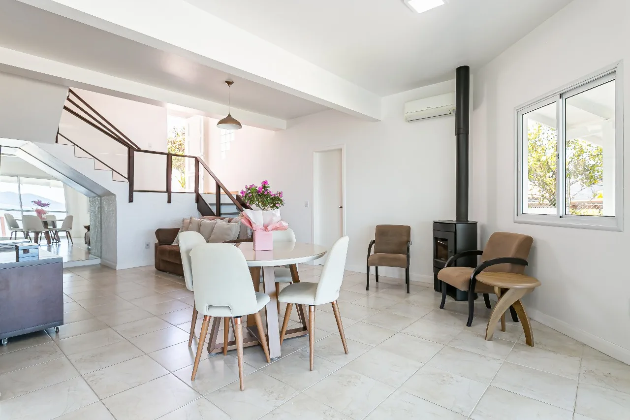 Premium Residence with Panoramic Ocean Views in Centro