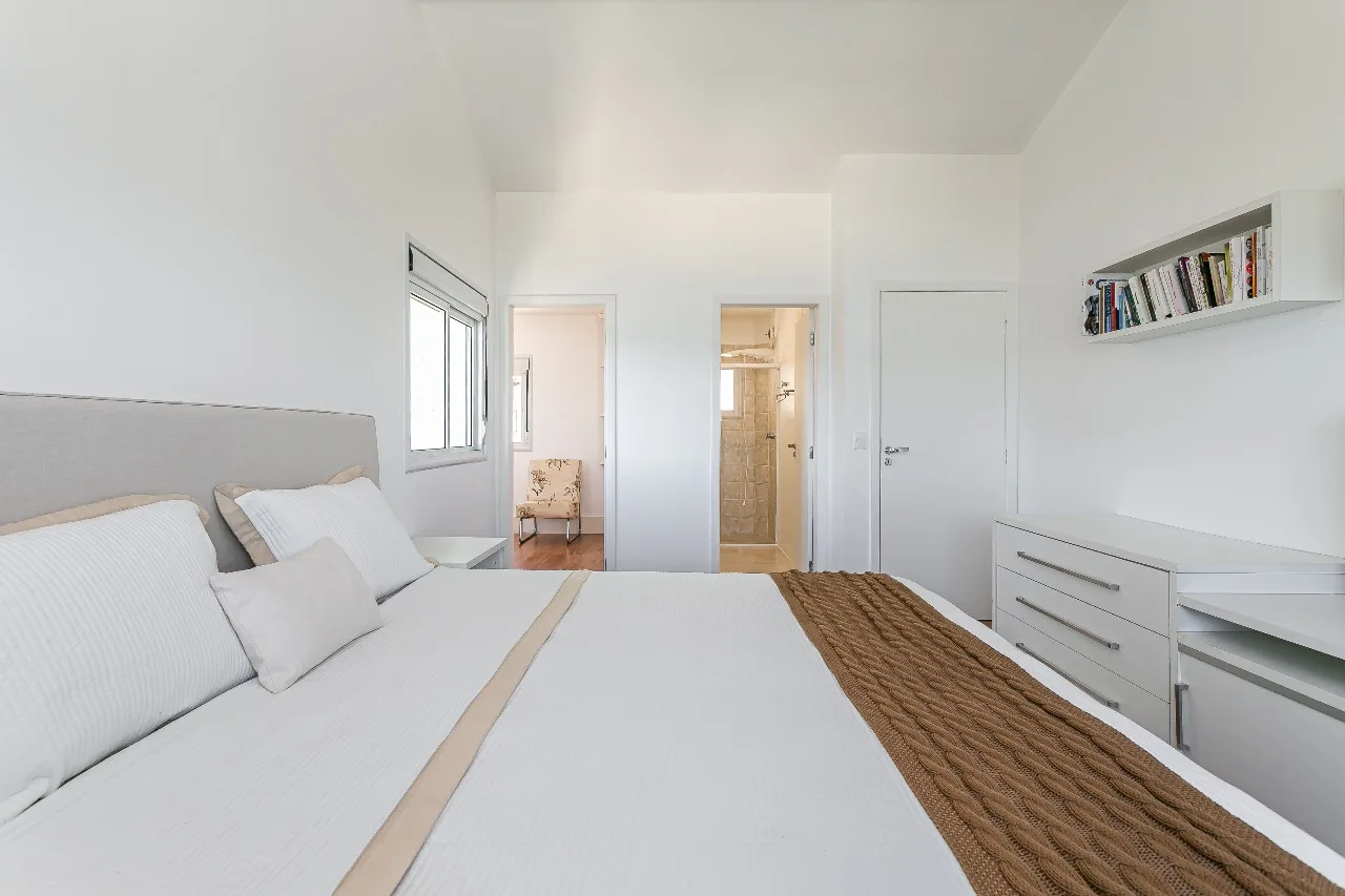 Premium Residence with Panoramic Ocean Views in Centro