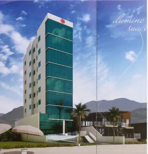 Praia do Canto: Ultra-Luxury Apartment with Beach Access in Itapema