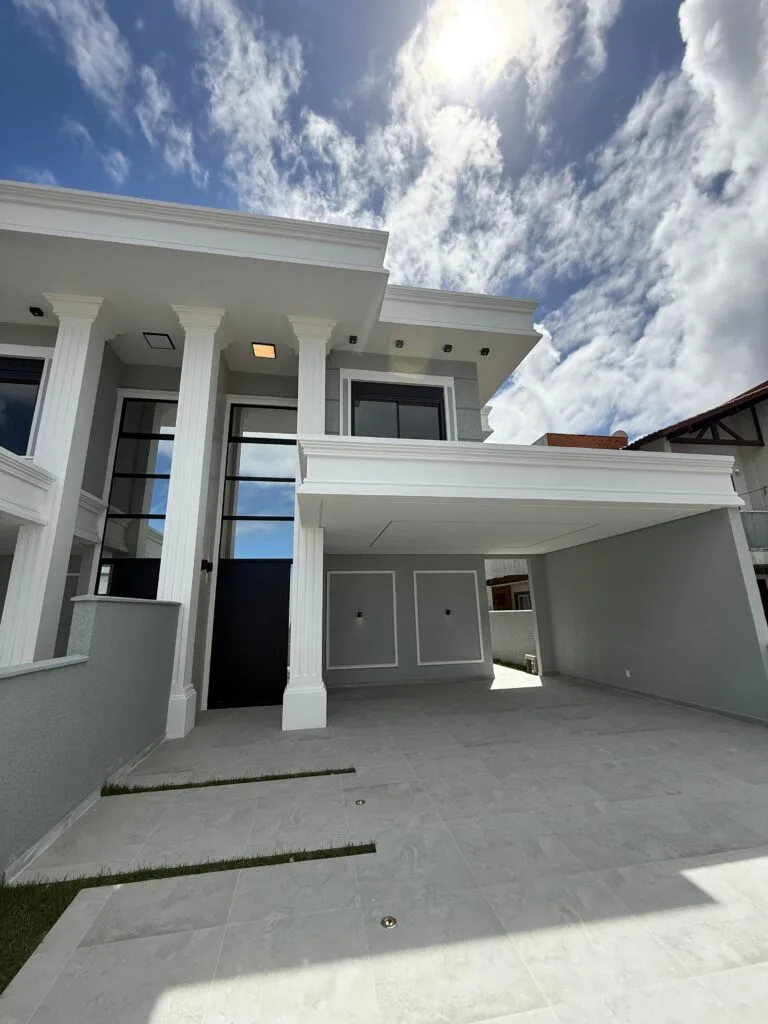 Premium Neoclassical House in Florianópolis — Florianópolis