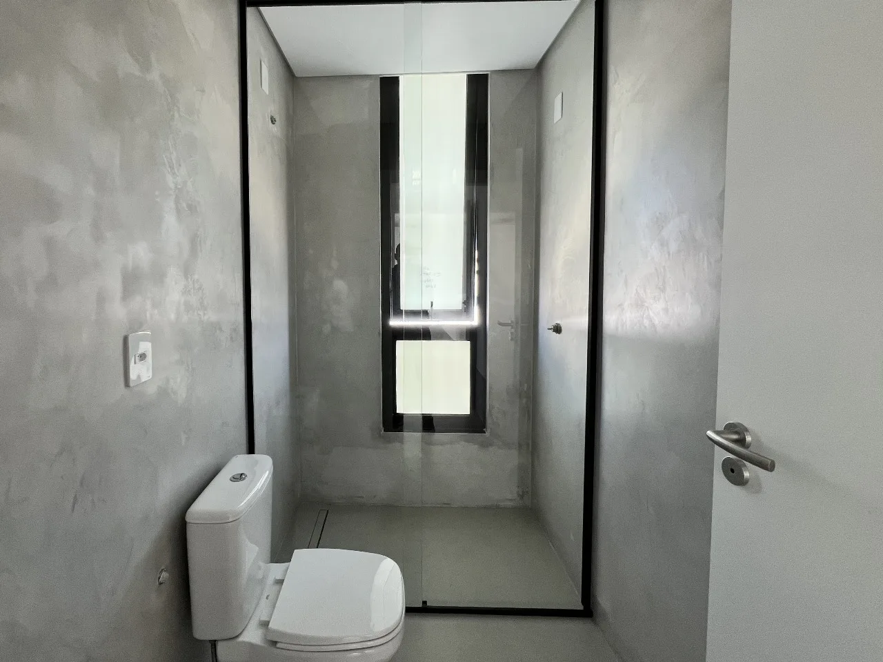 Casa Arquitetônica Premium com Jardim Interno em Florianópolis