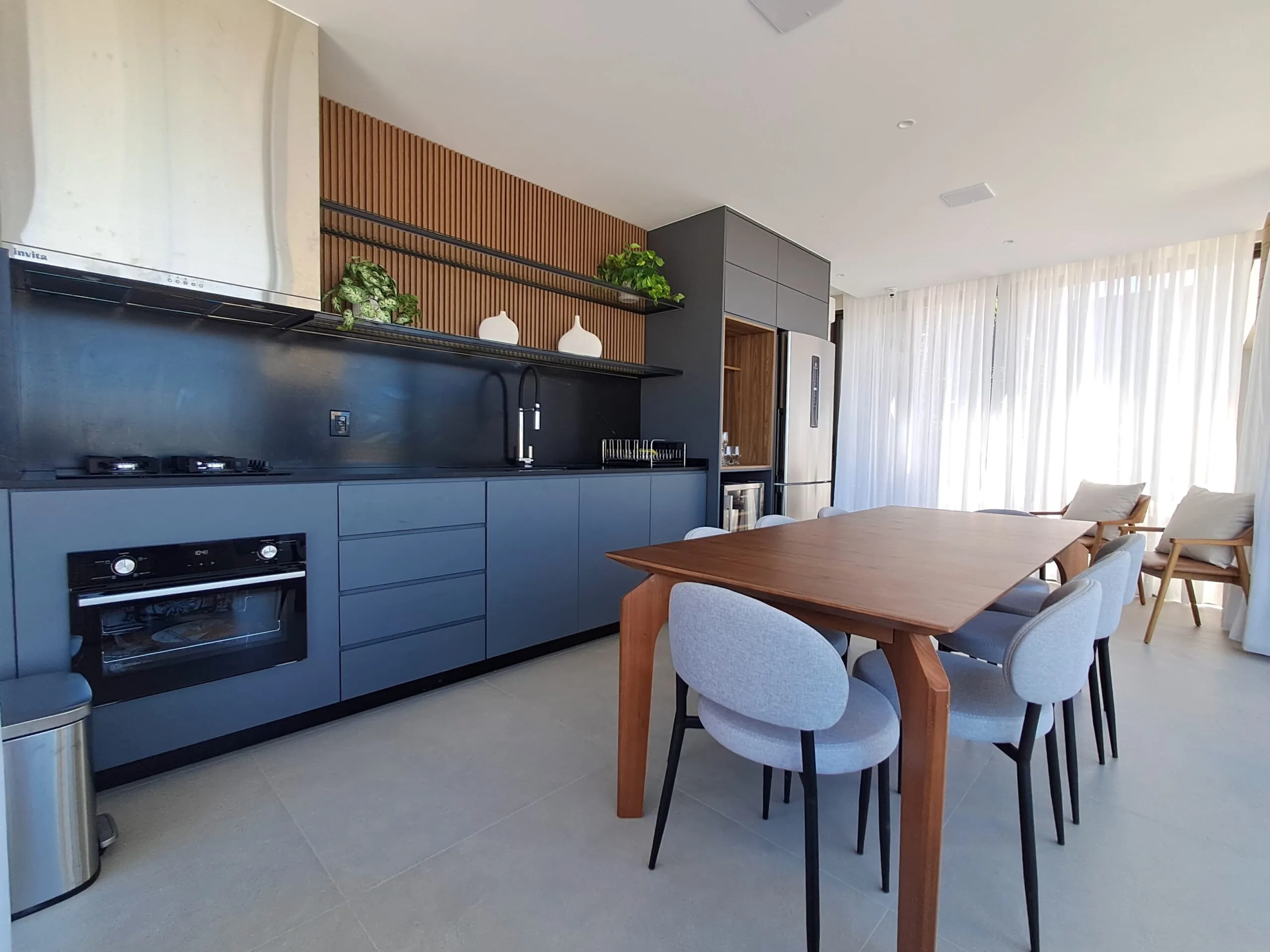 Premium apartment with rooftop amenities and proximity to the beach in Ingleses Florianópolis