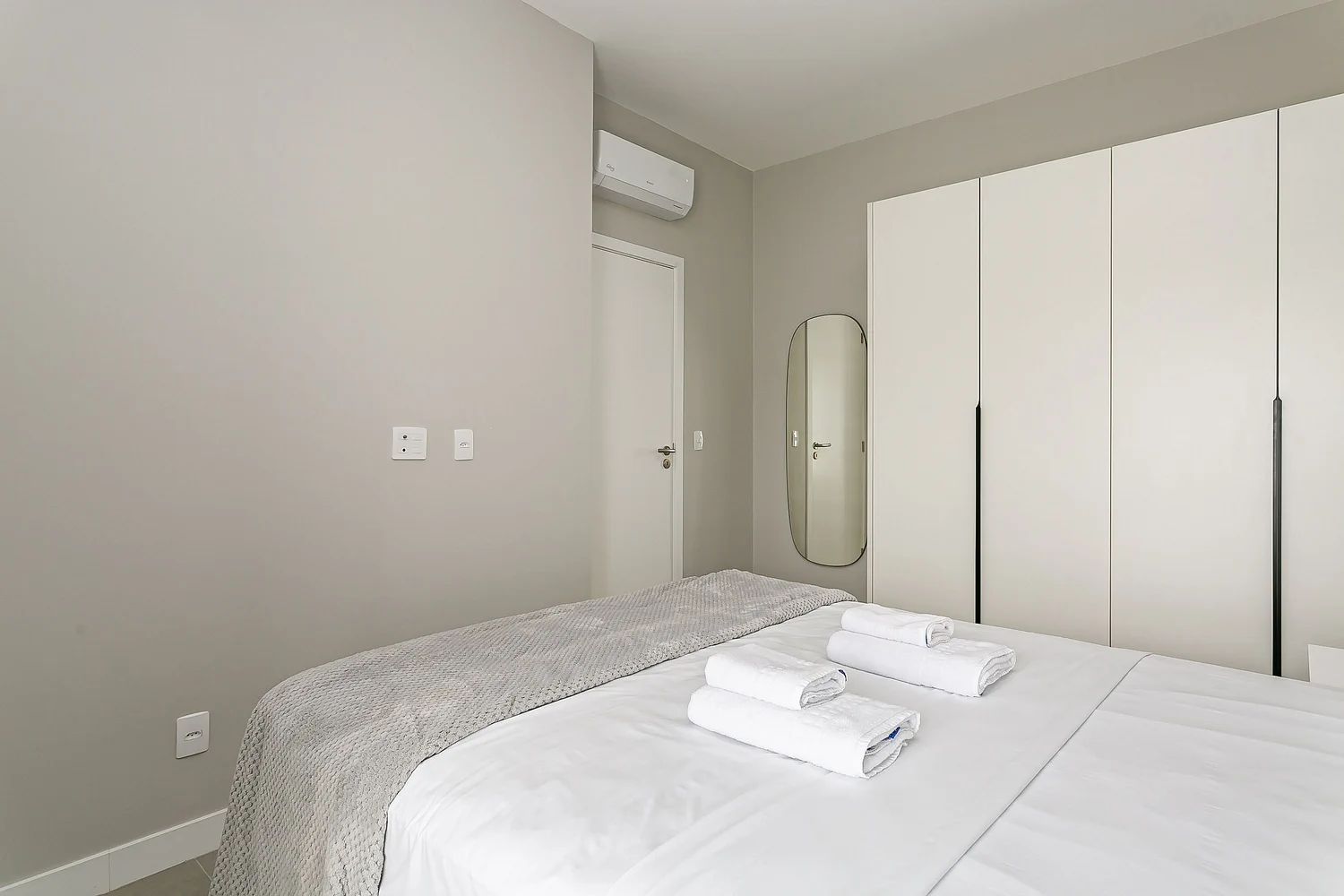 Premium Apartment with Infinity Pool in Florianópolis