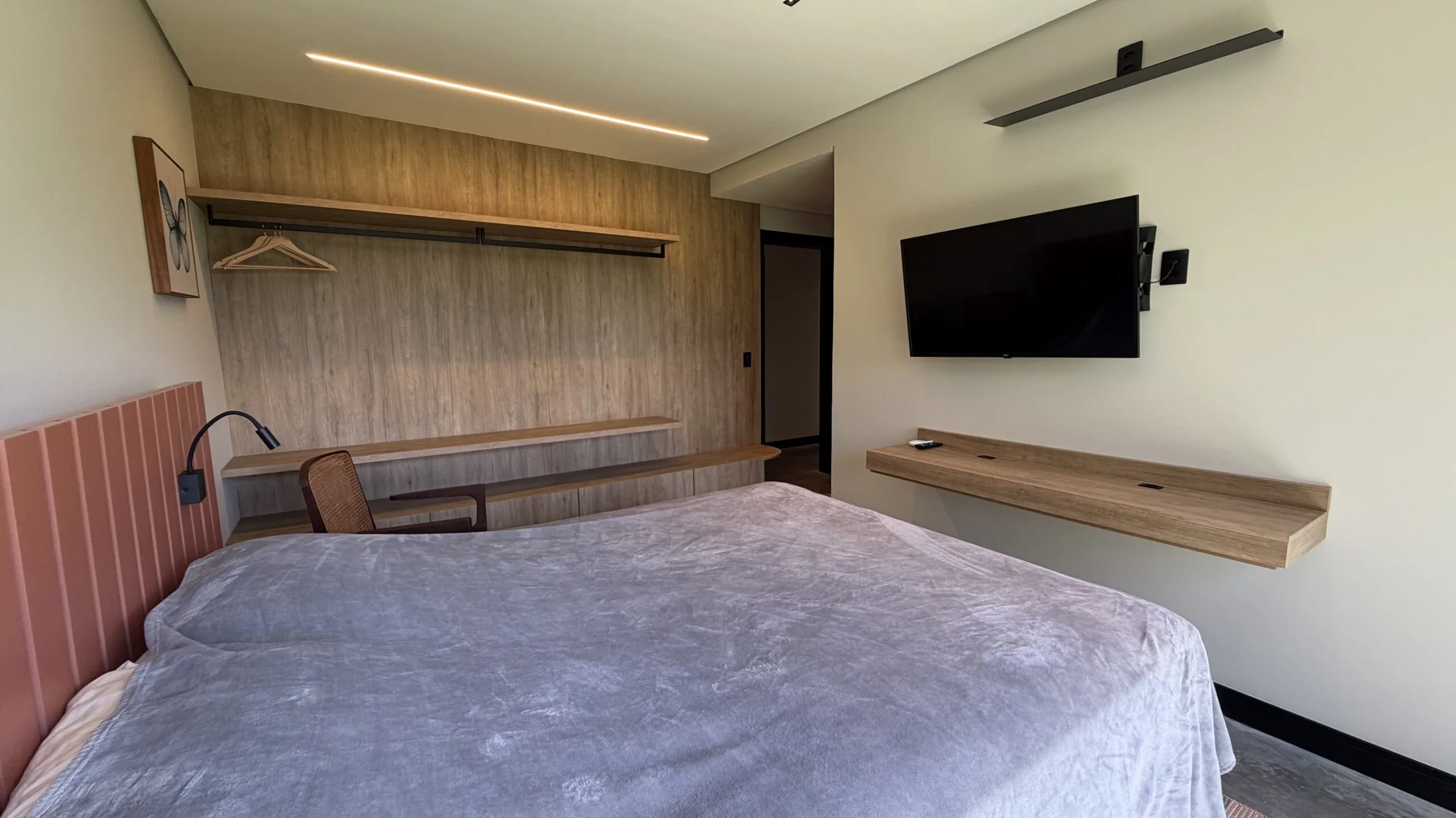 Gamboa Oceanfront: Luxury House with Permanent Sea Views in Florianópolis