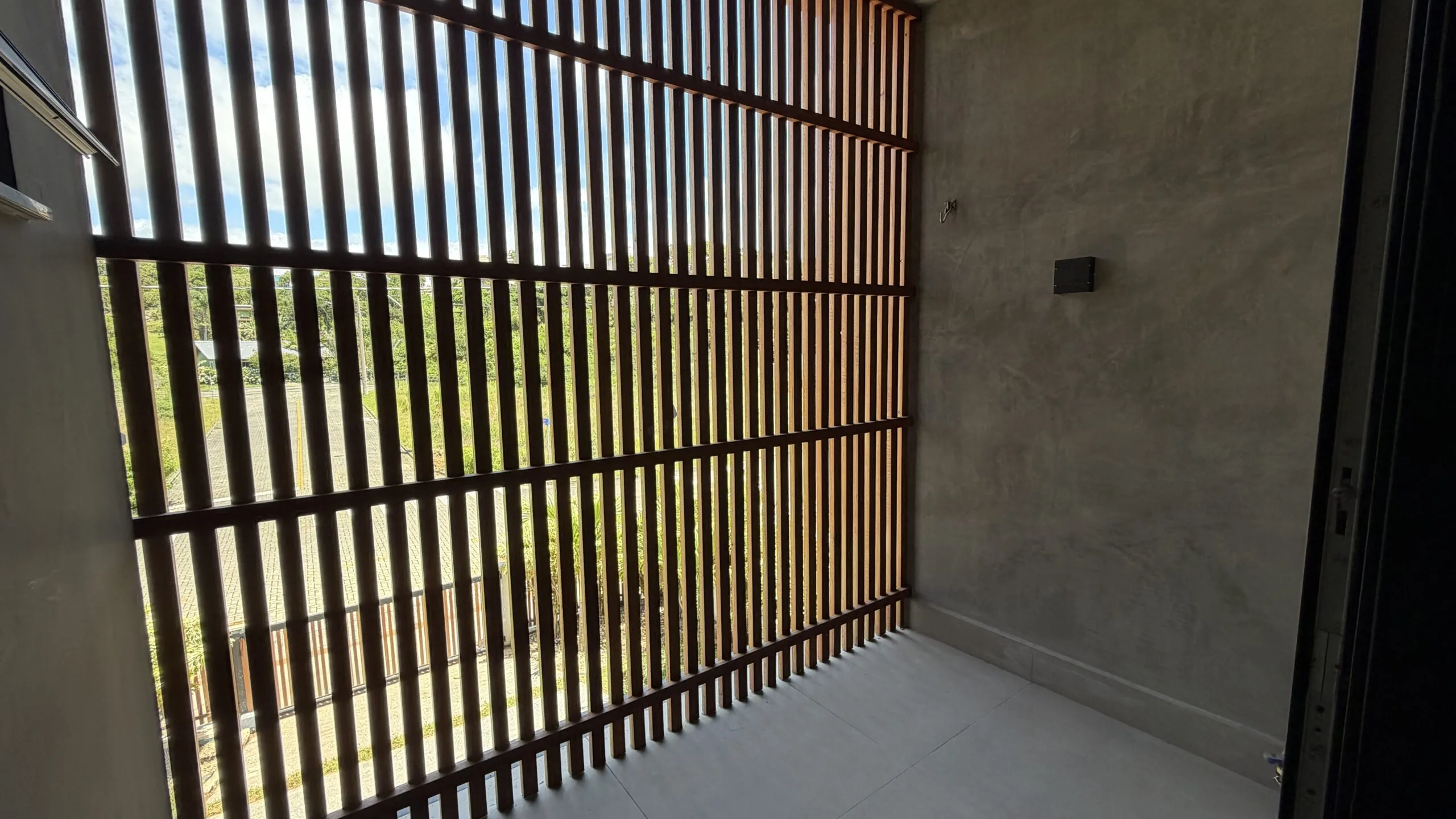 Gamboa Oceanfront: Luxury House with Permanent Sea Views in Florianópolis