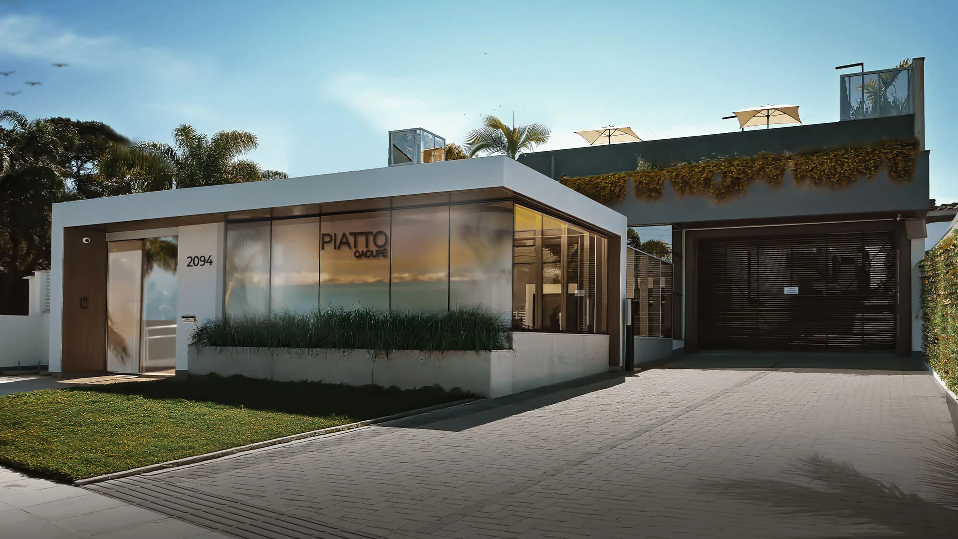 PIATTO Cacupé: Luxury Residence with Waterfront Access in Florianópolis