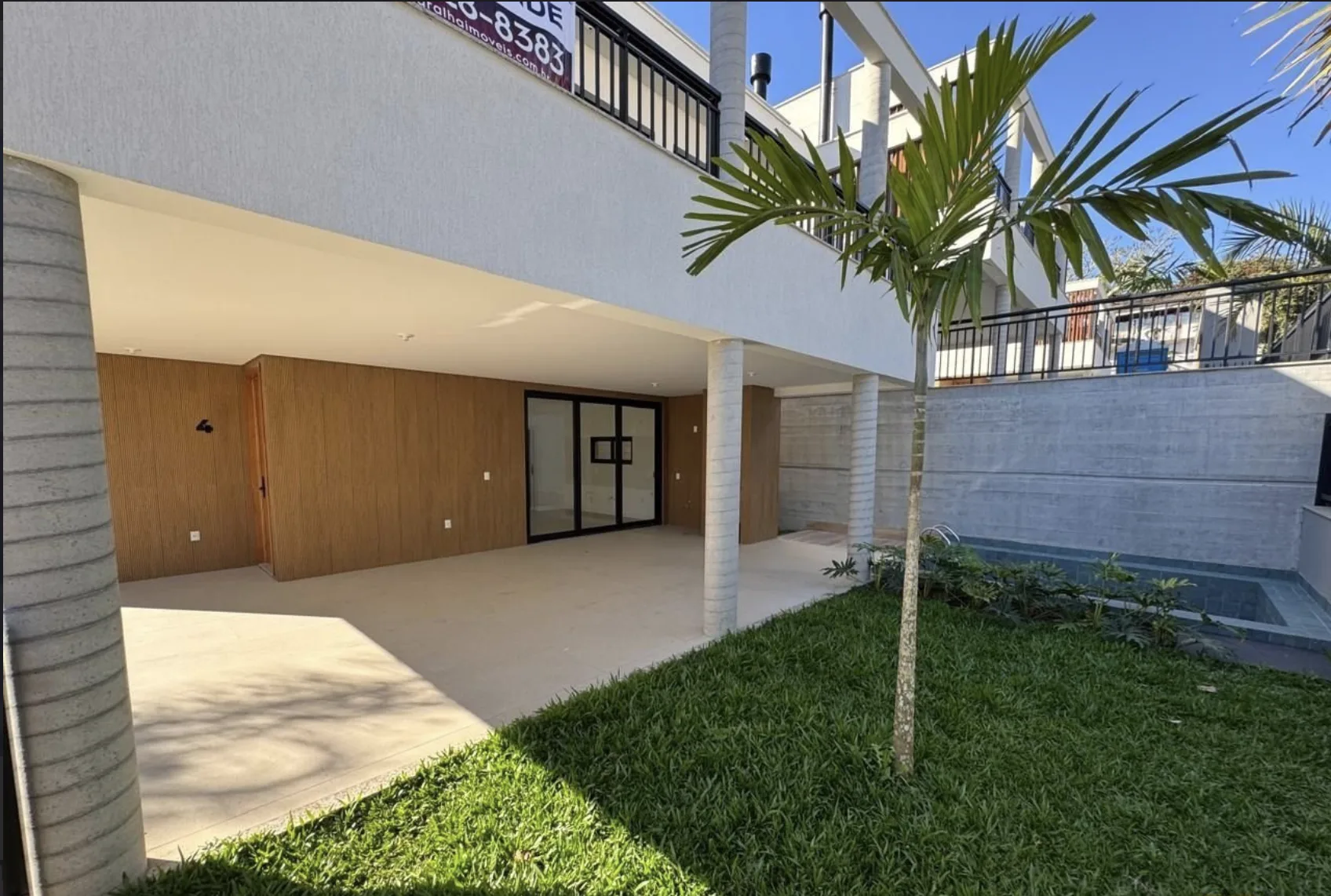 Alameda Cacupé: Luxury House with Private Pool in Florianópolis