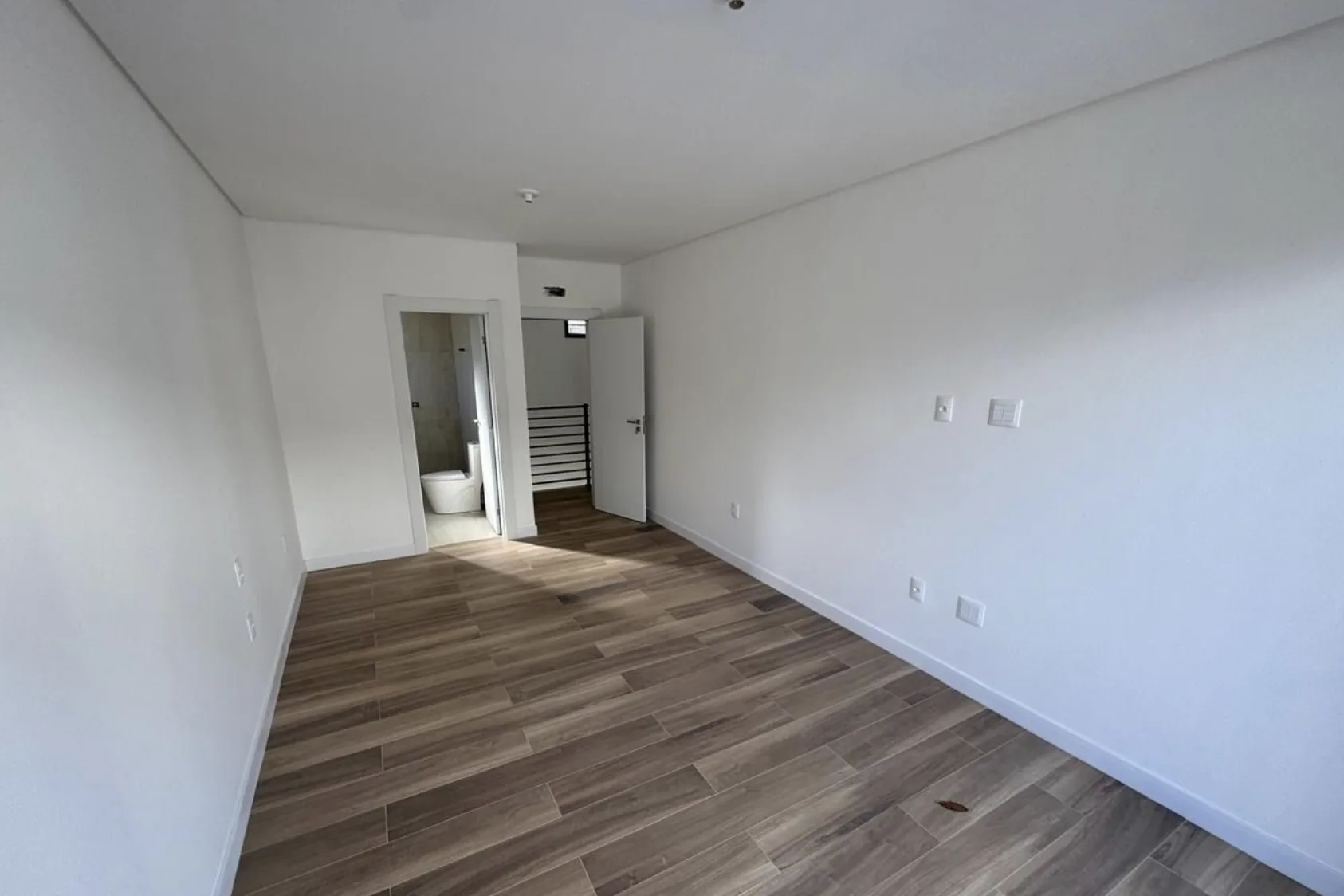 Alameda Cacupé: Luxury House with Private Pool in Florianópolis