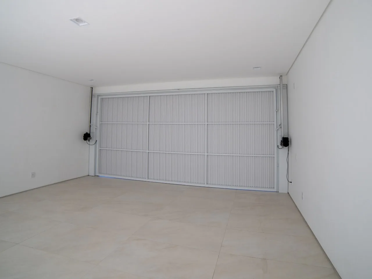 Red Park: Luxury House with Winter Garden in Florianópolis