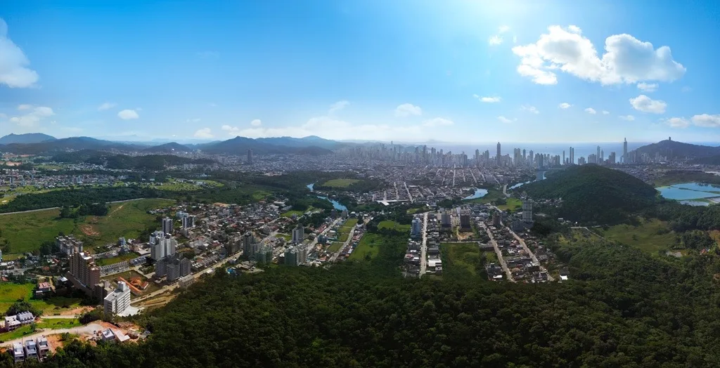 Green Tower Camboriú: Premium Apartment in Balneário Camboriú