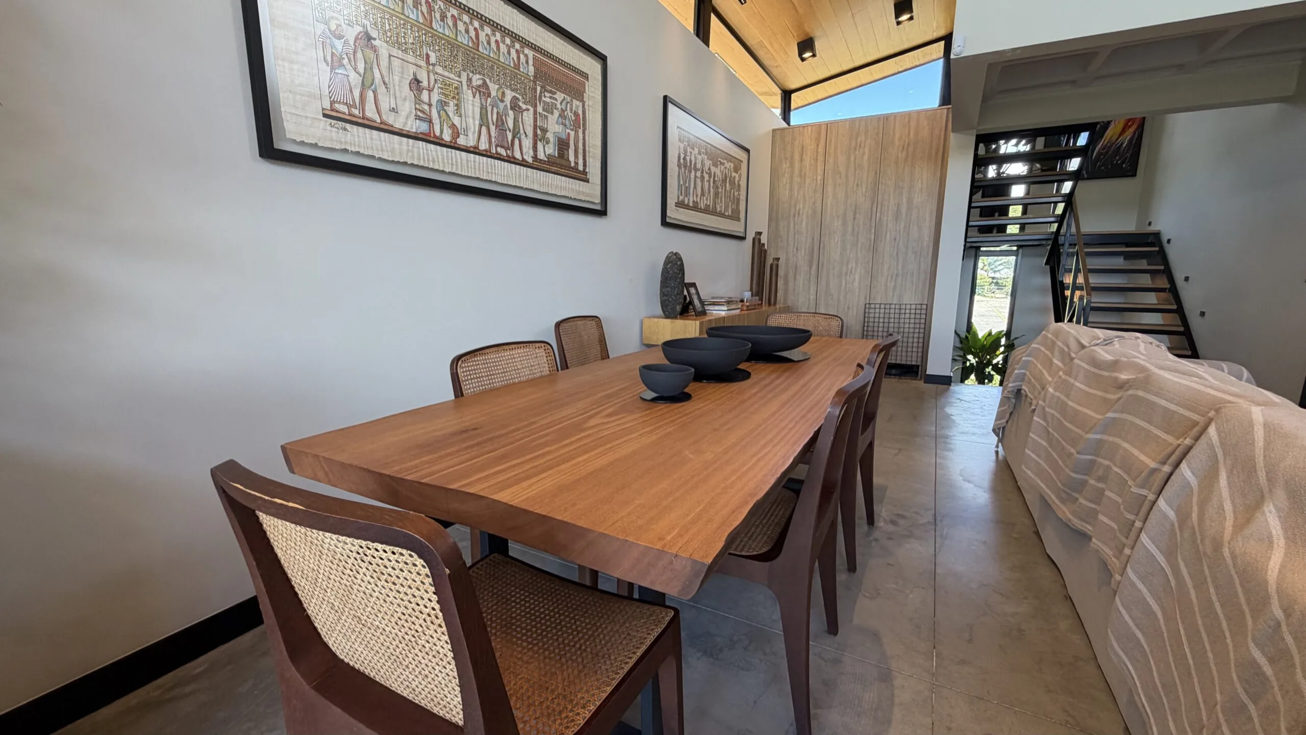 Gamboa Oceanfront: Luxury House with Permanent Sea Views in Florianópolis